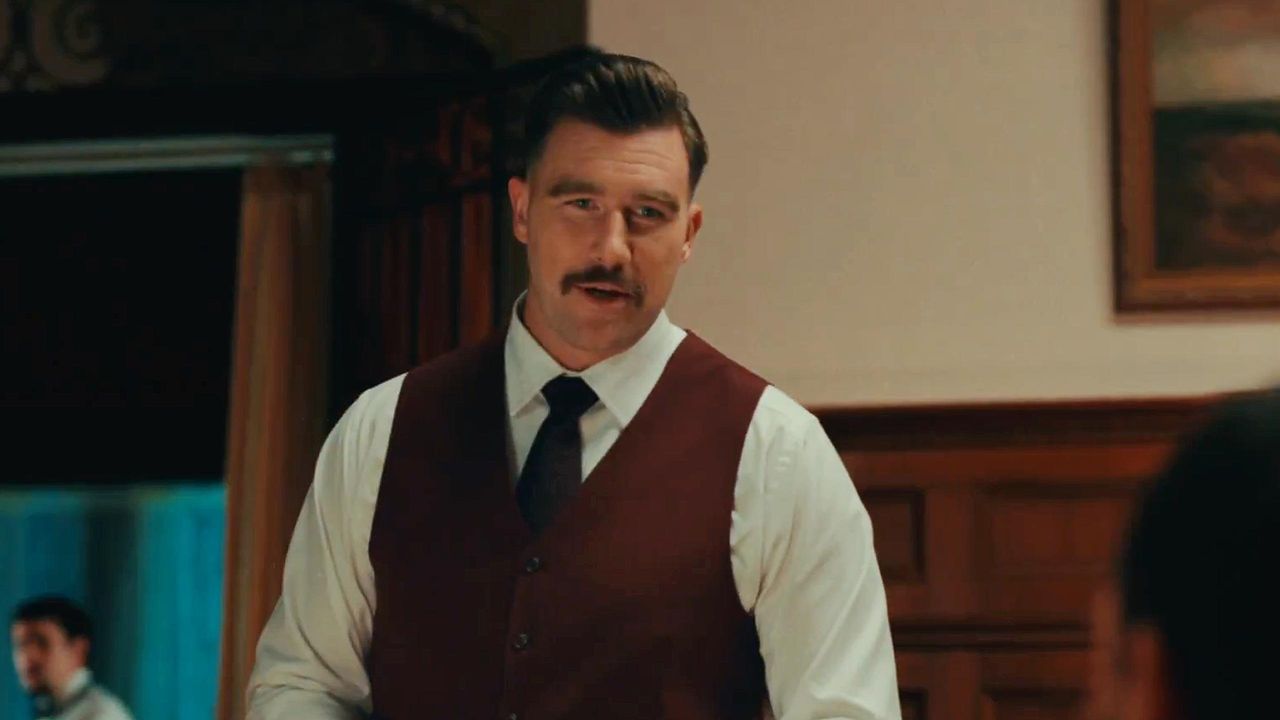 Kelce_e_il_suo_amore_per_il_cinema_nW7eKEcGwU - Confidenze24 source:usmagazine - Kelce e il suo amore per il cinema - Travis Kelce in ‘Happy Gilmore 2’.