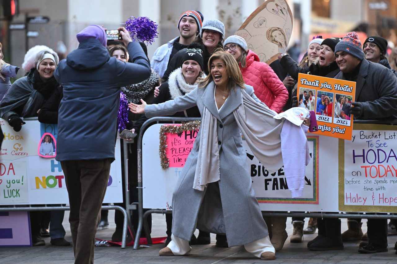 LAddio_di_Hoda_Kotb_al_Today_jm9odsEW1B - Confidenze24 source:closerweekly - L'Addio di Hoda Kotb al 'Today' - Hoda Kotb Non Starà In Casa Dopo Aver Lasciato il 'Today'