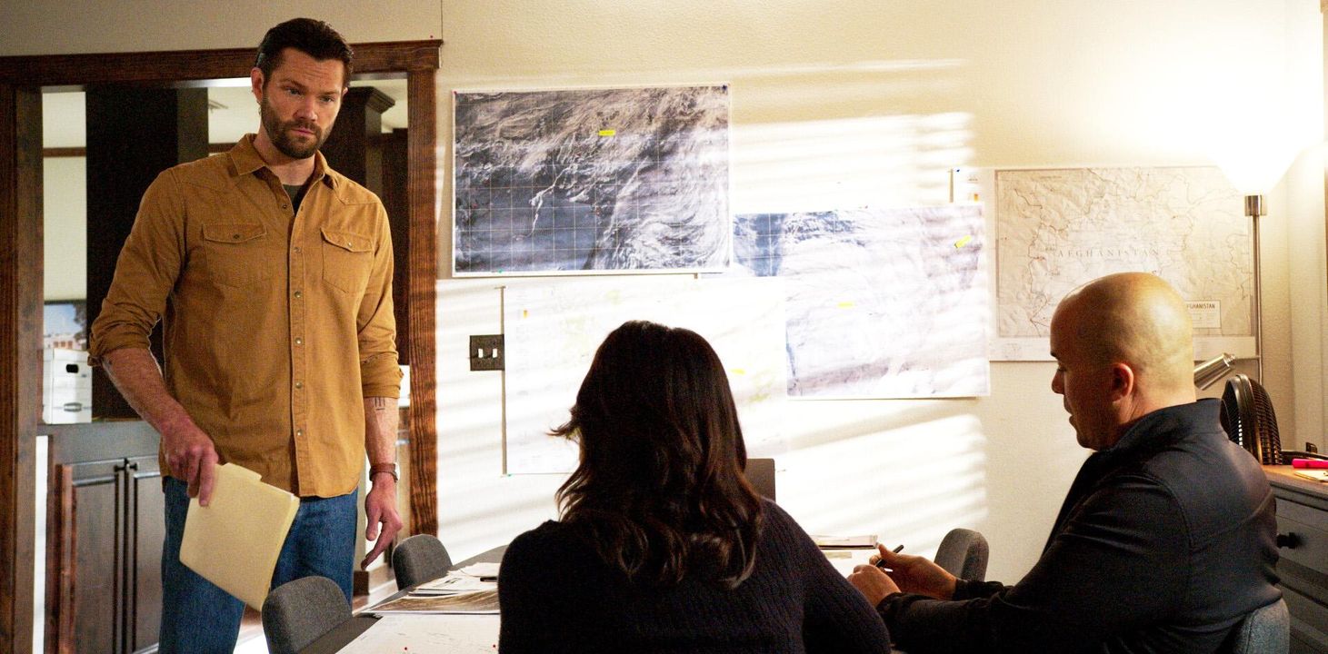 LUniverso_di_Walker_HpwMTJPxz3 - Confidenze24 source:usmagazine - L'Universo di ‘Walker’ - Jared Padalecki, Ashley Reyes e Coby Bell in ‘Walker’