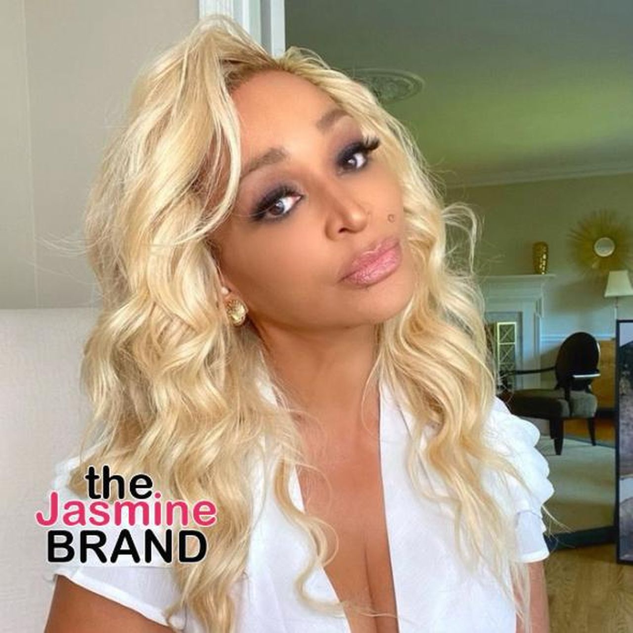La_Decisione_di_Karen_ombdtzihlH - Confidenze24 source:thejasminebrand - La Decisione di Karen - Karen Huger