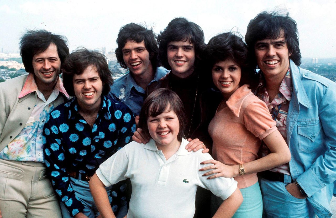 La_Morte_di_Wayne_e_il_Ricordo_di_Marie_rgQiA75Tby - Confidenze24 source:usmagazine - La Morte di Wayne e il Ricordo di Marie - Marie Osmond e la famiglia Osmond