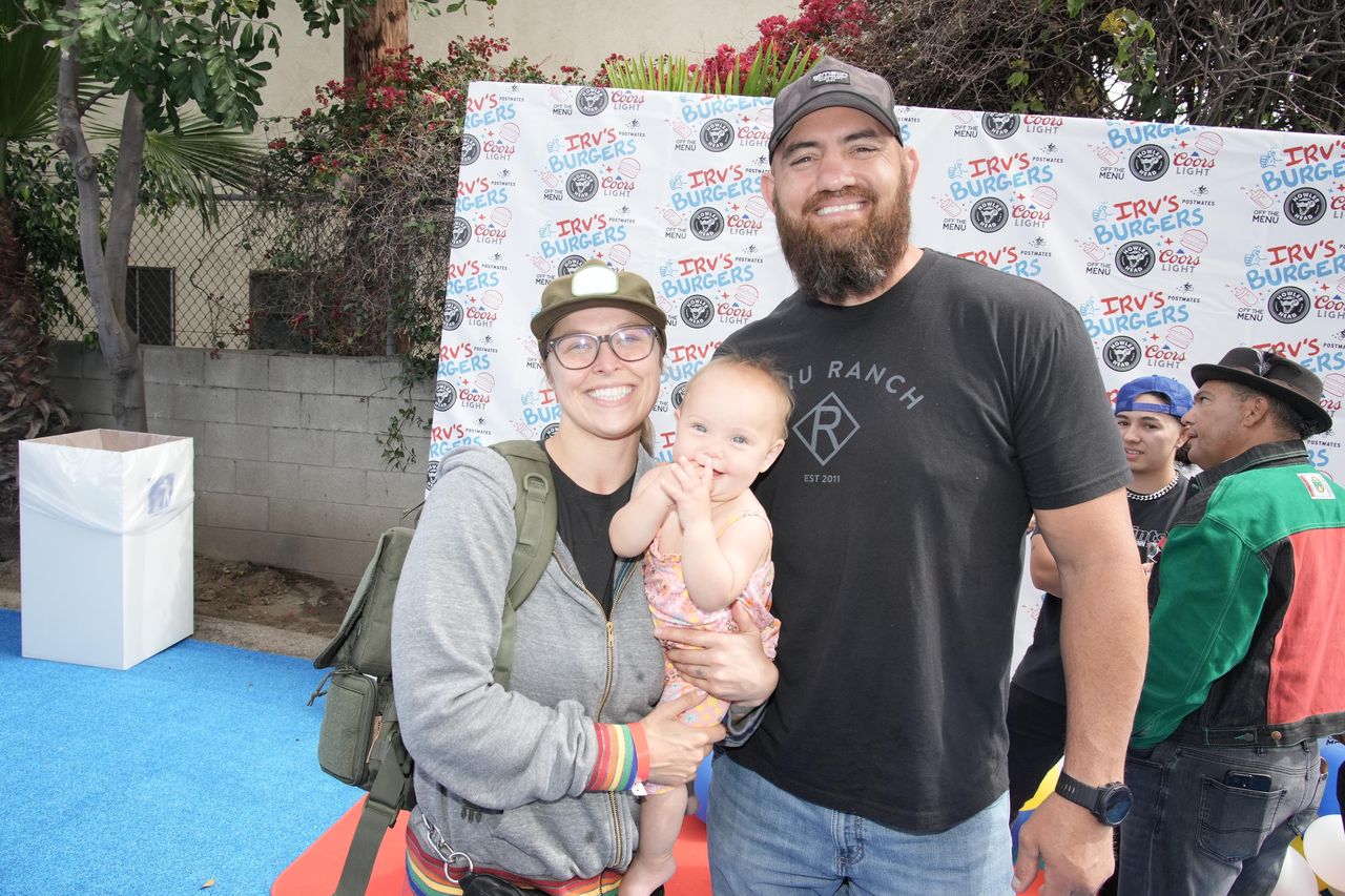 La_Nascita_della_Seconda_Figlia_j5FbdWRme8 - Confidenze24 source:closerweekly - La Nascita della Seconda Figlia - Ronda Rousey e Travis Browne Accolgono la Seconda Figlia