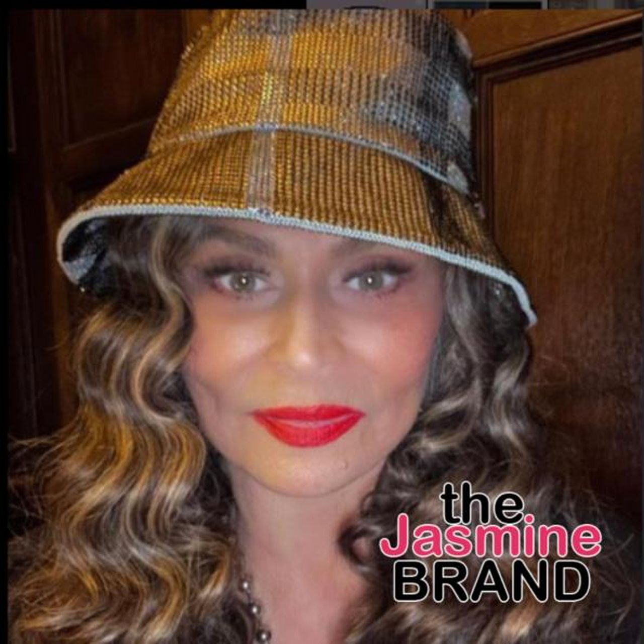 La_Perdita_Di_Tina_Knowles_NSKRIHpx0U - Confidenze24 source:thejasminebrand - La Perdita Di Tina Knowles - Tina Knowles