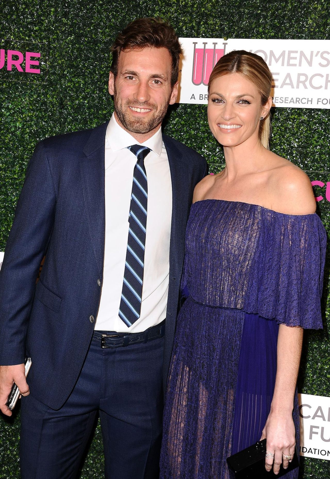 La_Privacy_Nella_Vita_di_Coppia_uZMstLSm9X - Confidenze24 source:usmagazine - La Privacy Nella Vita di Coppia - Erin Andrews e Jarret Stoll