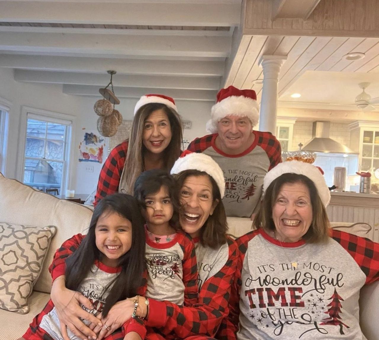 La_Storia_di_Hoda_e_Joel_n863R1SRtu - Confidenze24 source:closerweekly - La Storia di Hoda e Joel - Hoda Kotb e i suoi figli