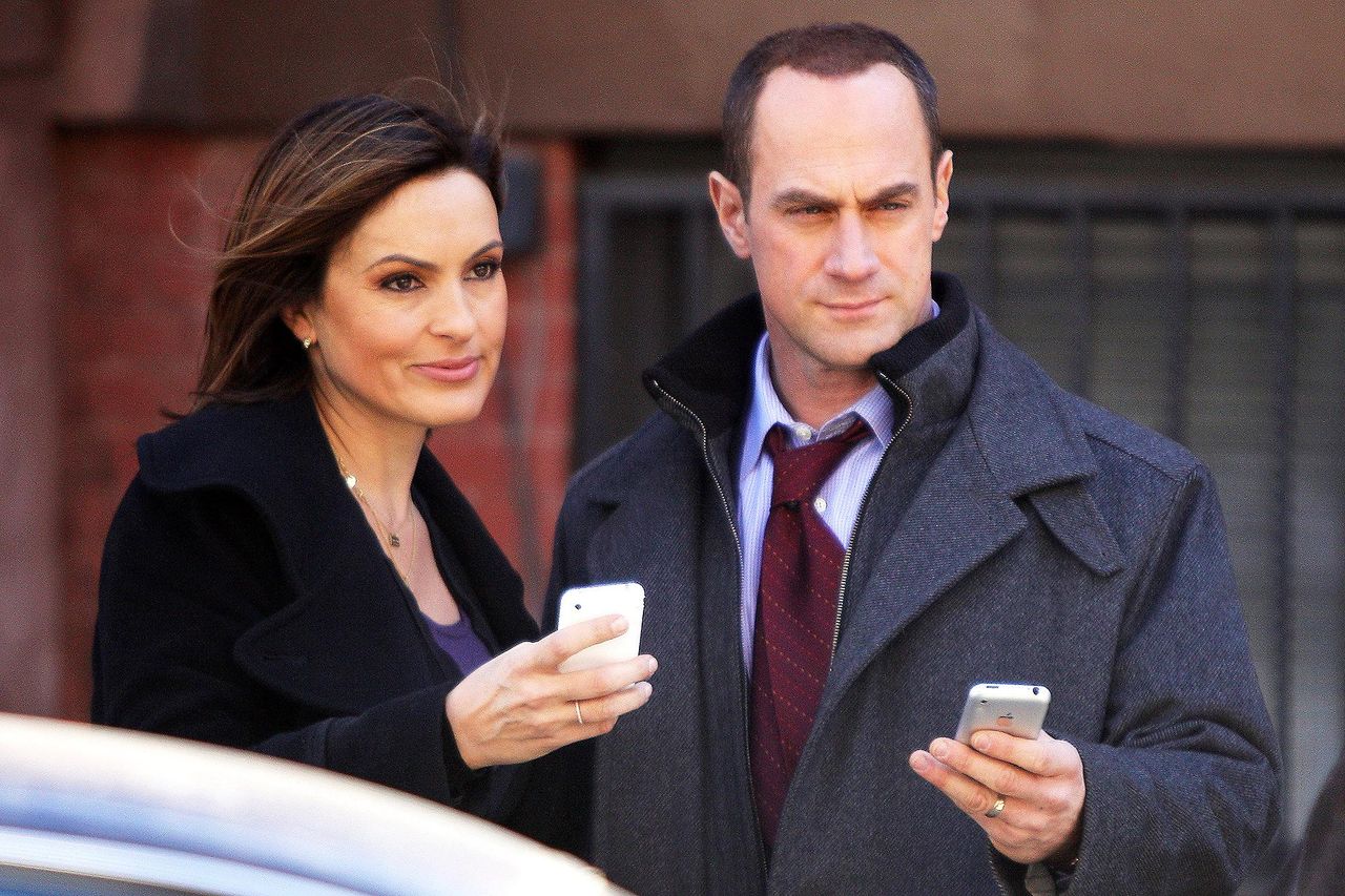 La_combinazione_perfetta_lMzOcq0a4u - Confidenze24 source:usmagazine - La combinazione perfetta - Mariska Hargitay e Chris Meloni insieme