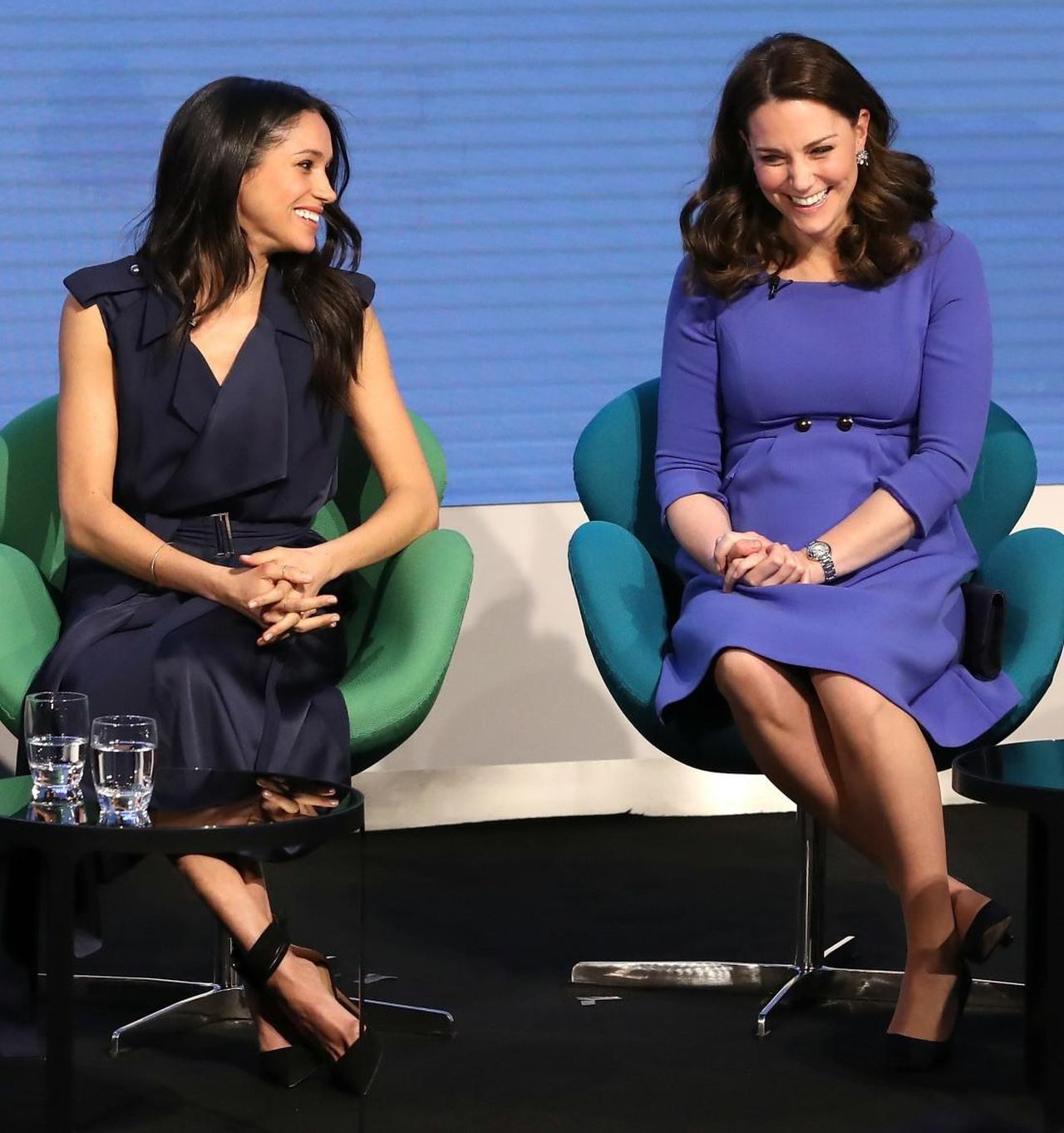 La_crescita_della_collezione_di_Meghan_esEB1G2MAY - Confidenze24 source:celebitchy - La crescita della collezione di Meghan - Collezione di scarpe di Meghan