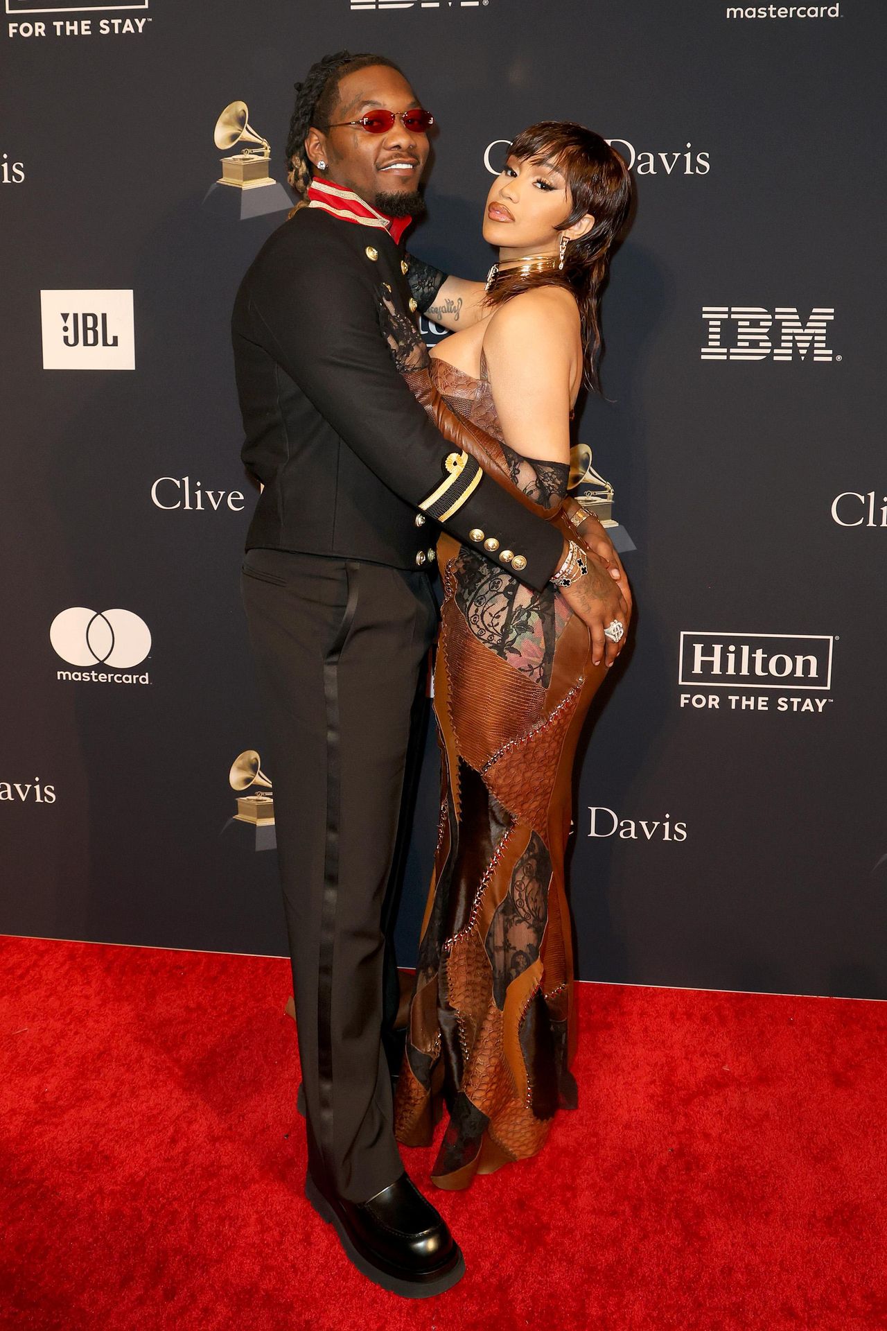 La_decisione_di_Cardi_B_di_mettere_in_pausa_gli_appuntamenti_eGHFafQEqi - Confidenze24 source:bossip - La decisione di Cardi B di mettere in pausa gli appuntamenti - Cardi B all'evento Pre-GRAMMY