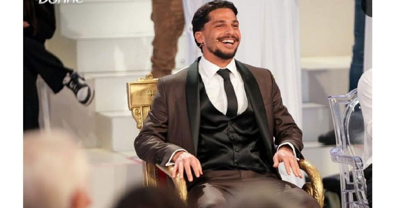 La_decisione_finale_di_Martina_WsbZsM3Jl8 - Confidenze24 source:Blasting News - La decisione finale di Martina - Gianmarco Steri