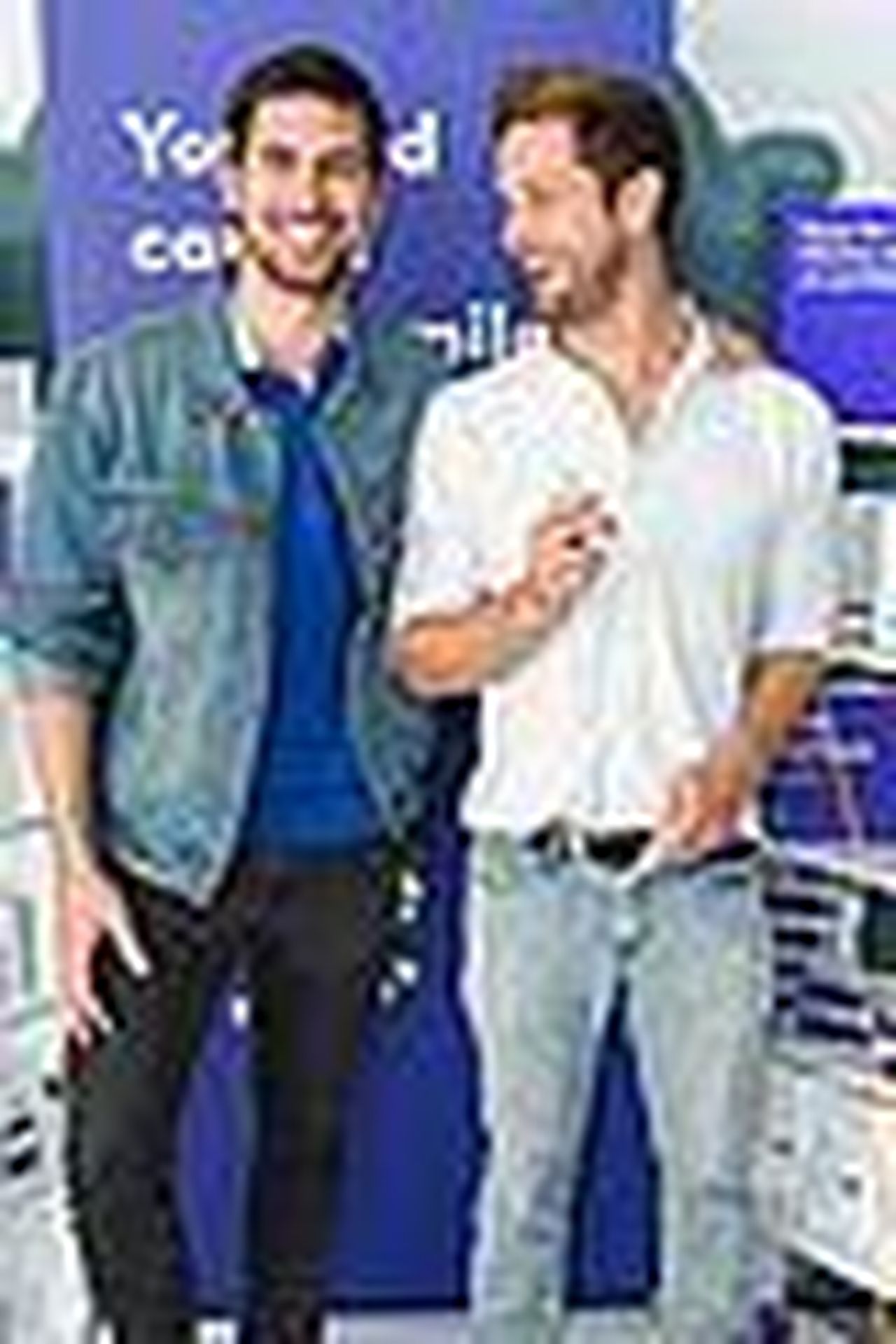La_fine_di_una_storia_damore_n3FU9qdu8X - Confidenze24 source:justjared - La fine di una storia d'amore - Max Emerson e Andres Camilo si separano 04