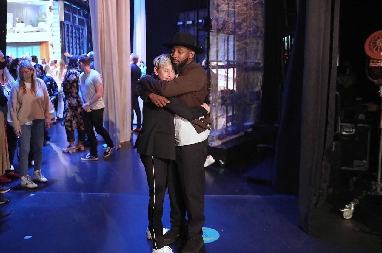 source:usmagazine - La morte di tWitch e il supporto di Allison Holker - Ellen DeGeneres e Stephen ‘tWitch’ Boss