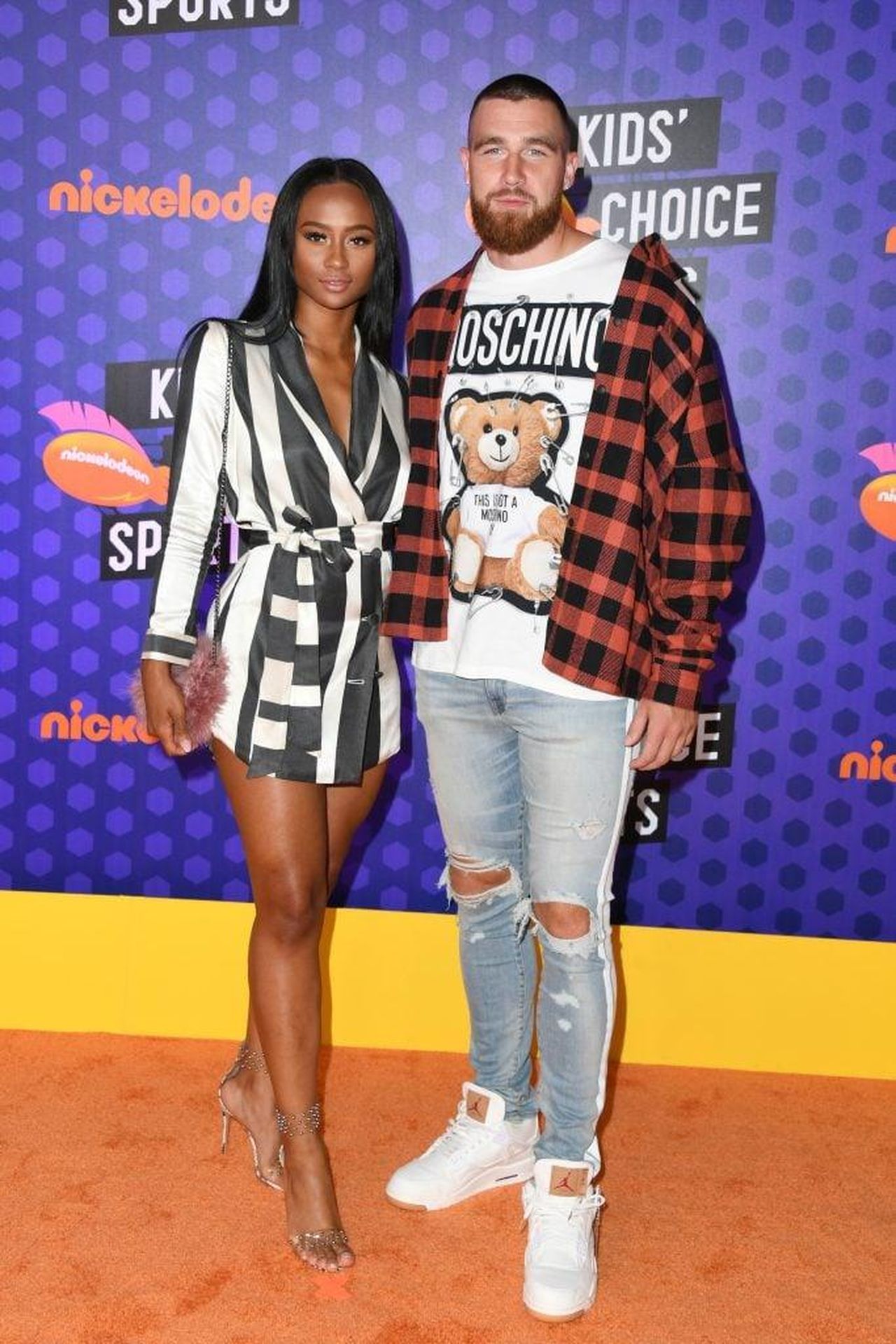 La_notoriet_improvvisa_di_Kayla_hvEjLan56M - Confidenze24 source:thehollywoodgossip - La notorietà improvvisa di Kayla - Kayla Nicole e Travis Kelce al Nickelodeon Kids' Choice Sports 2018