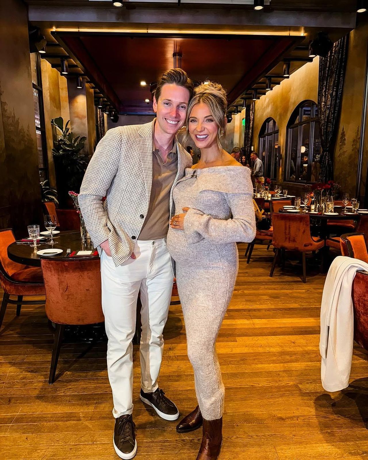 La_pausa_dai_social_di_Dani_Austin_ZYMWXspSBn - Confidenze24 source:usmagazine - La pausa dai social di Dani Austin - Dani Austin rivela il nome del bambino