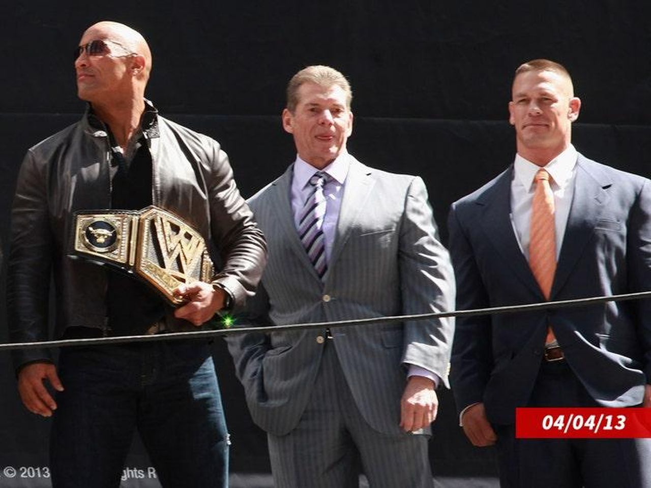La_reazione_di_McMahon_fDTIatOHif - Confidenze24 source:allcelebrities - La reazione di McMahon - Vince McMahon