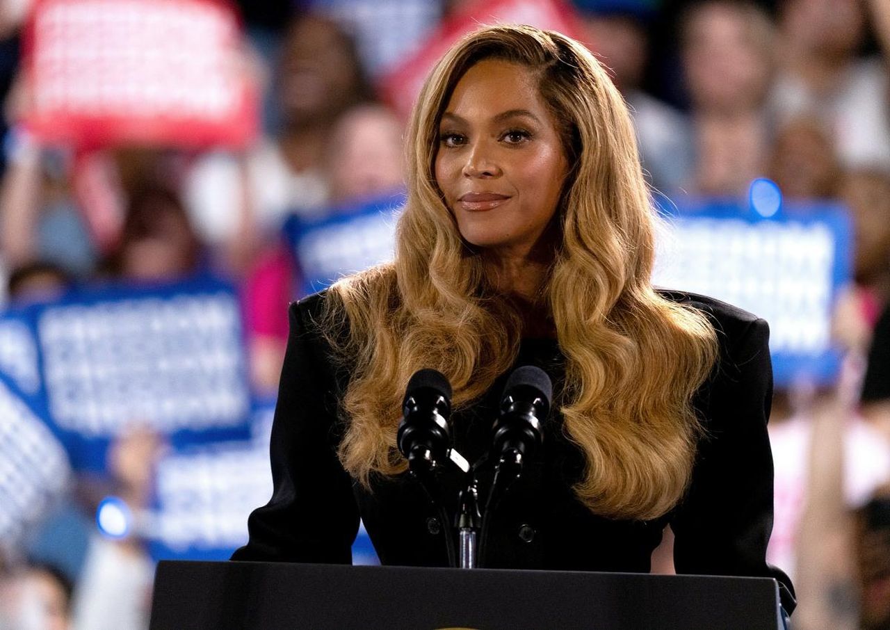 La_risposta_della_comunit_e_il_contesto_jITlLVfiMs - Confidenze24 source:celebitchy - La risposta della comunità e il contesto - Beyonce e Jay-Z all'anteprima di Mufasa
