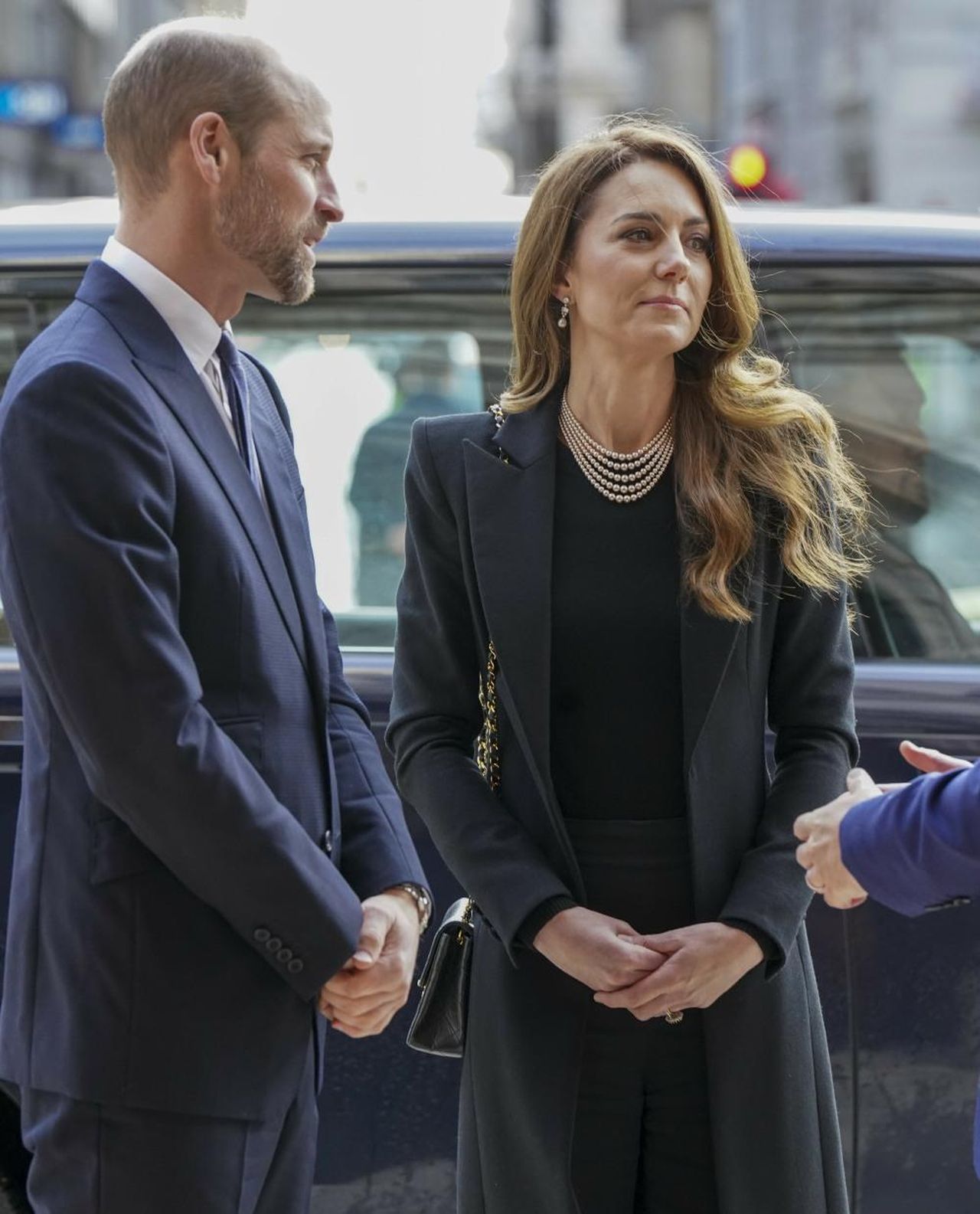 La_scelta_significativa_di_Kate_per_il_Giorno_della_Memoria_tZDBybwRoZ - Confidenze24 La scelta significativa di Kate per il Giorno della Memoria - La principessa Kate con la sua collana di perle