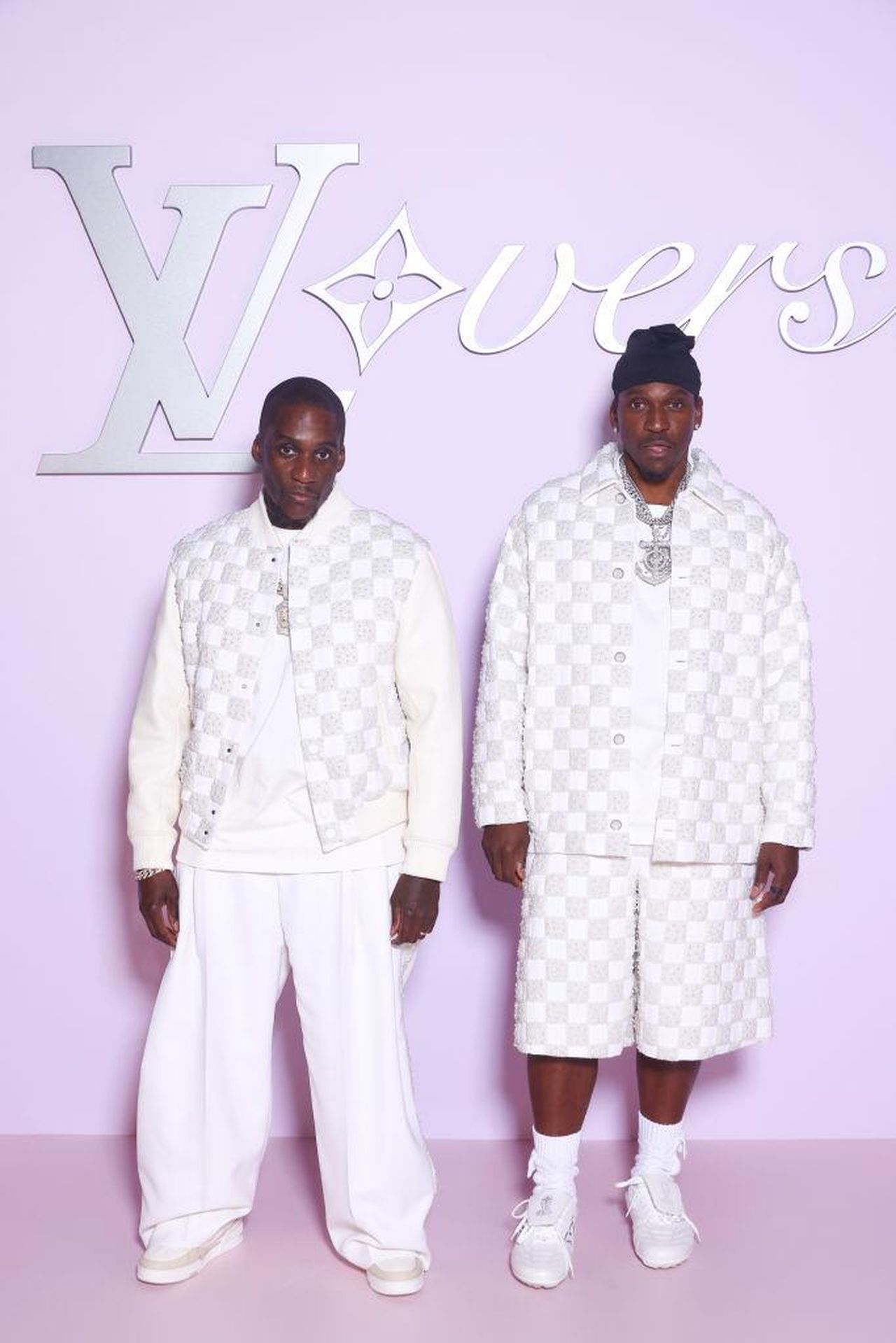 La_sfilata_di_Pharrell_a_Parigi_Xxw2tkJiGH - Confidenze24 source:bossip - La sfilata di Pharrell a Parigi - Louis Vuitton: Photocall - Paris Fashion Week - Menswear Fall-Winter 2025/2026