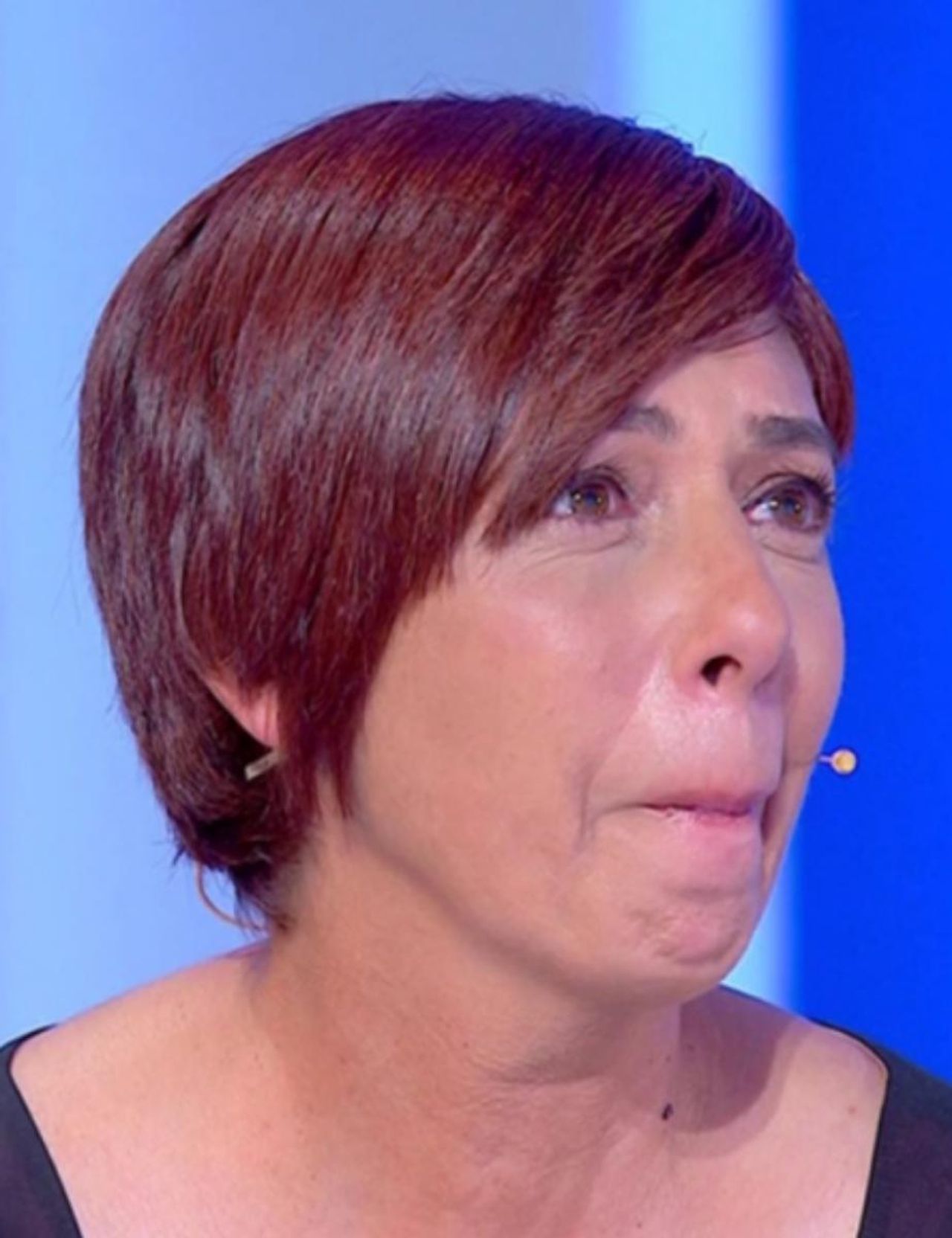 La_storia_di_Annamaria_e_il_suo_dramma_familiare_o8uwkZJ87n - Confidenze24 source:tvzap - La storia di Annamaria e il suo dramma familiare - Annamaria in un momento emozionante