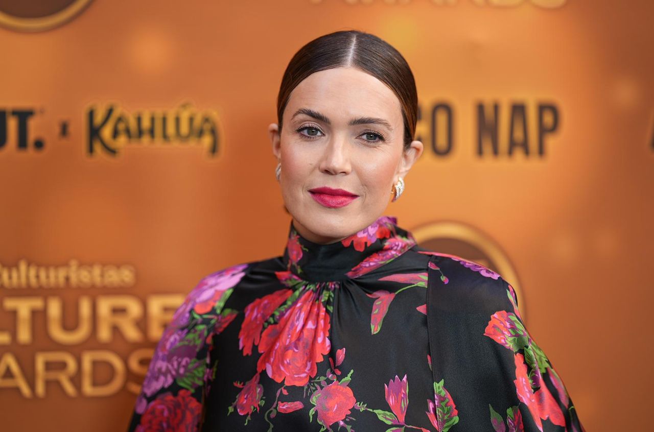 La_testimonianza_di_Mandy_Moore_ngu9yDCOcS - Confidenze24 source:billboard - La testimonianza di Mandy Moore - Mandy Moore agli Las Culturistas Culture Awards