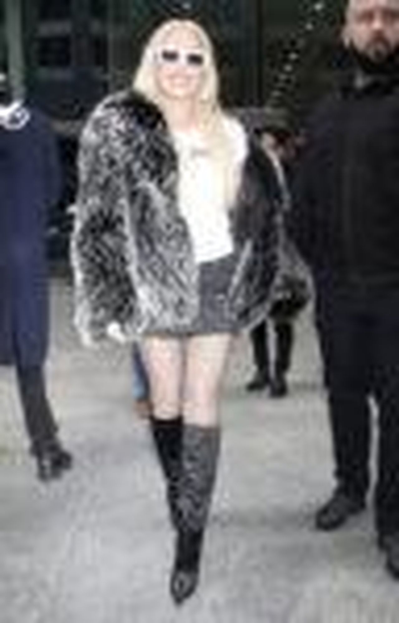 La_vita_di_Gwen_Stefani_tra_musica_e_famiglia_6TEafmBcyy - Confidenze24 La vita di Gwen Stefani tra musica e famiglia - Gwen Stefani