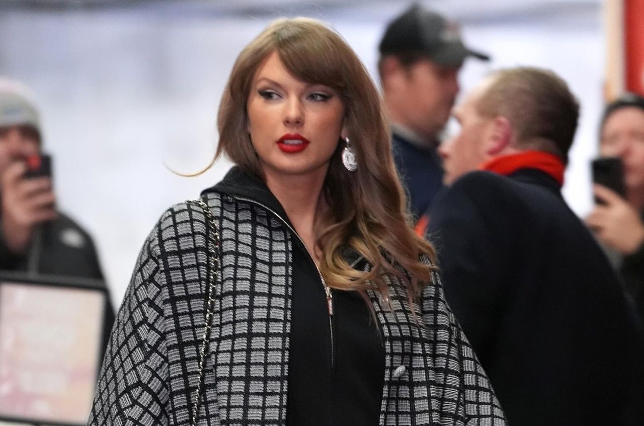 source:billboard - L'arrivo di Taylor Swift allo stadio - Taylor Swift arriva allo stadio