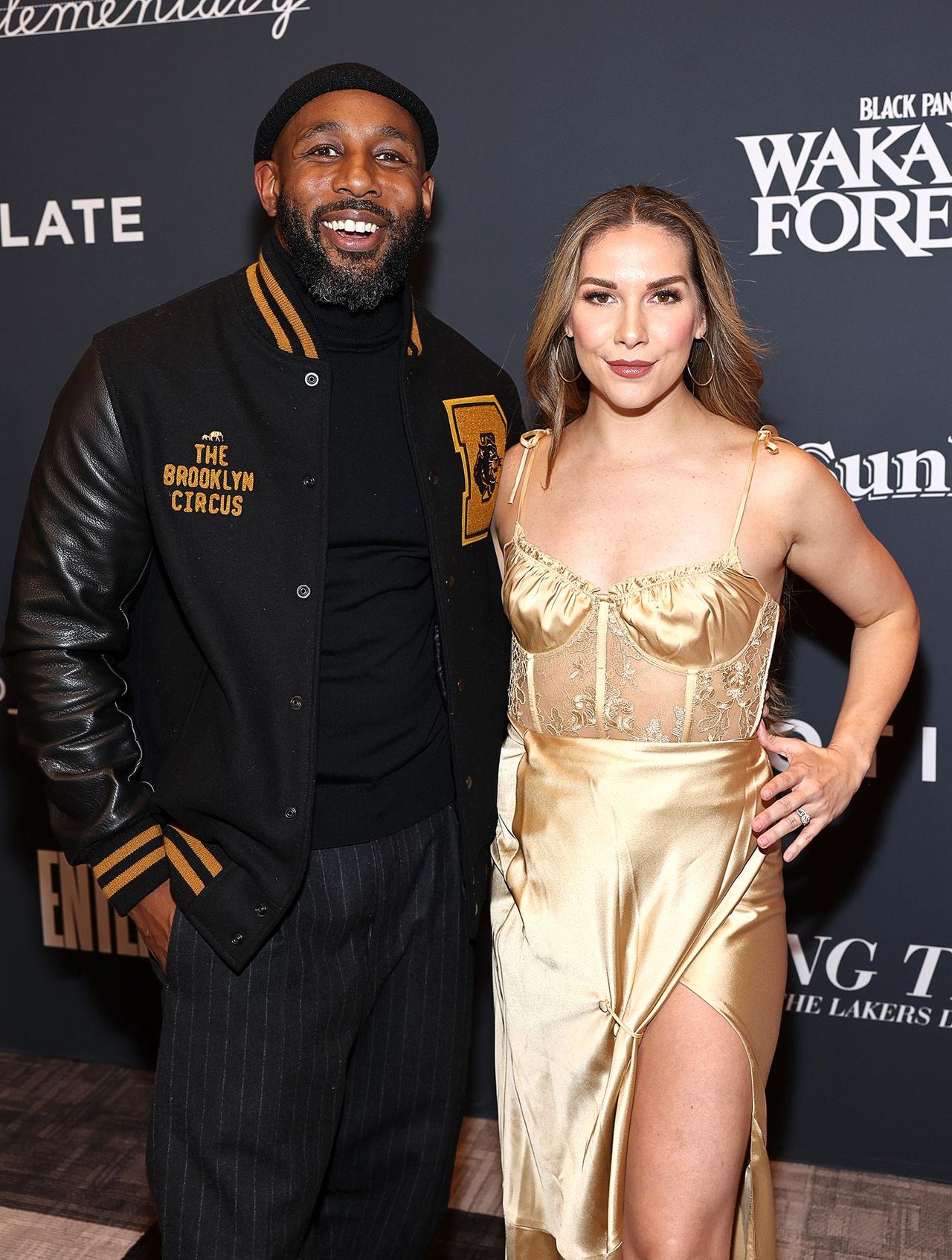 Le_Intenzioni_di_Allison_Holker_nel_Suo_Memoir_eWVmLBpOee - Confidenze24 source:usmagazine - Le Intenzioni di Allison Holker nel Suo Memoir - Allison Holker con Stephen Boss