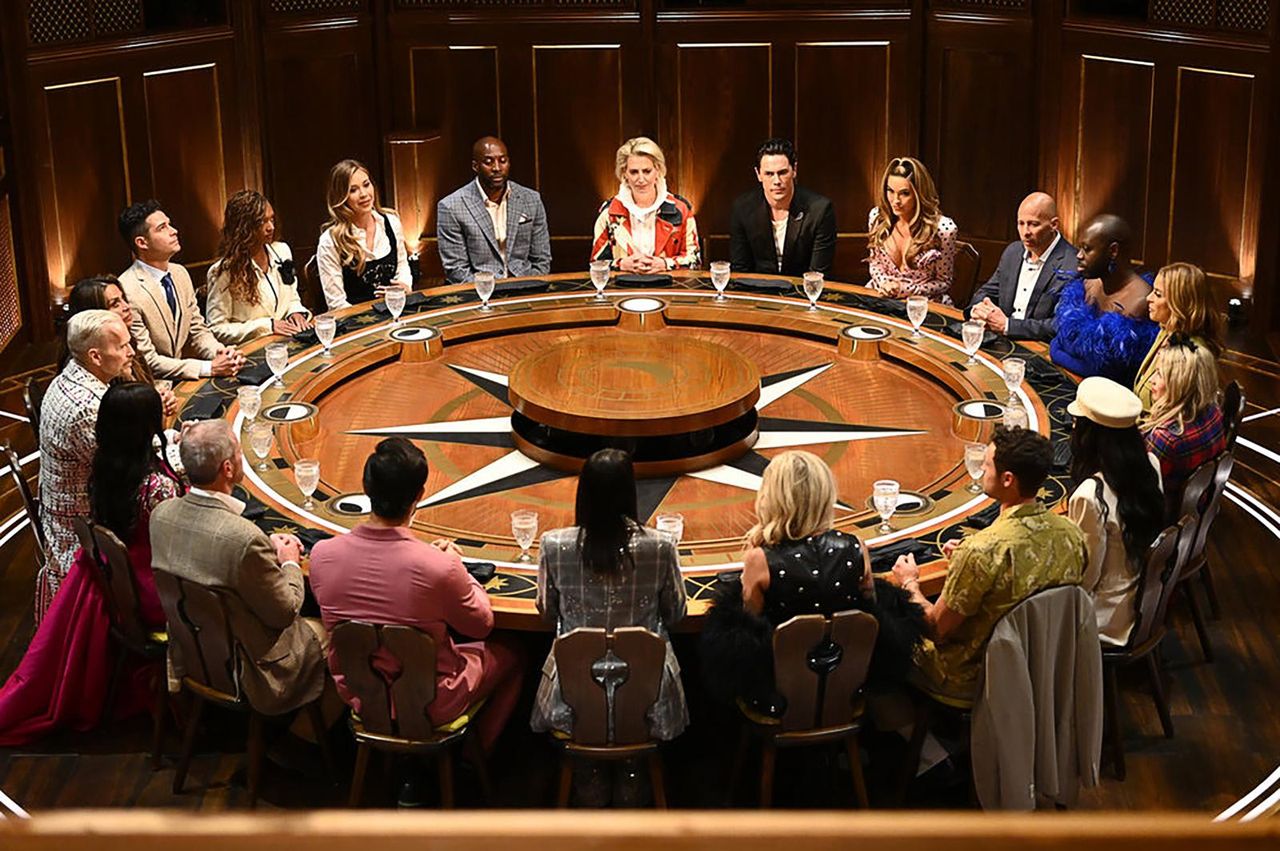 Le_Reazioni_alla_Decisione_di_Bob_BqzWIHomUx - Confidenze24 source:usmagazine - Le Reazioni alla Decisione di Bob - Bob the Drag Queen Difende la Sua Scelta di Mirare alle Housewives in ‘The Traitors’