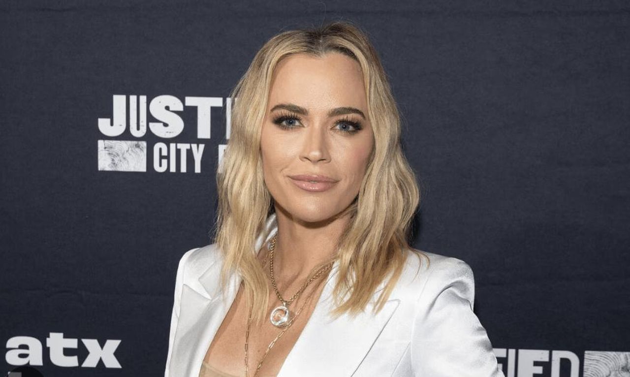 Le_emozioni_di_Teddi_dopo_il_divorzio_EtPgP5qijO - Confidenze24 source:allabouthetea - Le emozioni di Teddi dopo il divorzio - Teddi Mellencamp