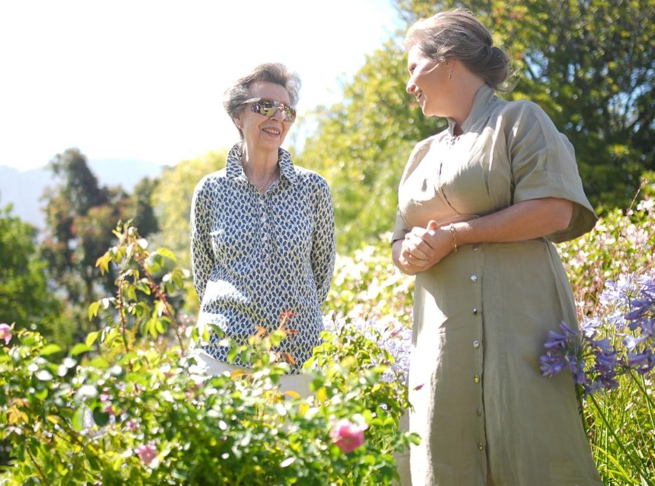 Le_preoccupazioni_per_la_salute_della_coppia_JAD0IRzYi8 - Confidenze24 source:celebitchy - Le preoccupazioni per la salute della coppia - Tim Laurence e Princess Anne