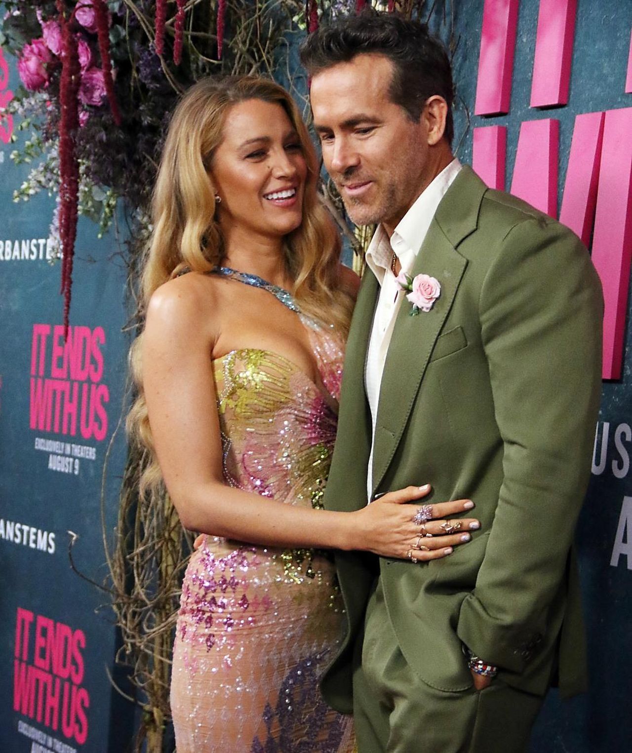 Le_reazioni_alla_controversia_3wIoqcgtHV - Confidenze24 source:celebitchy - Le reazioni alla controversia - Blake Lively e Ryan Reynolds alla premiere