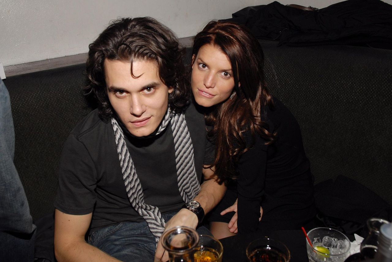 Lezioni_Chiave_dalla_Relazione_uCTJhugQAM - Confidenze24 source:usmagazine - Lezioni Chiave dalla Relazione - John Mayer e Jessica Simpson nel 2007