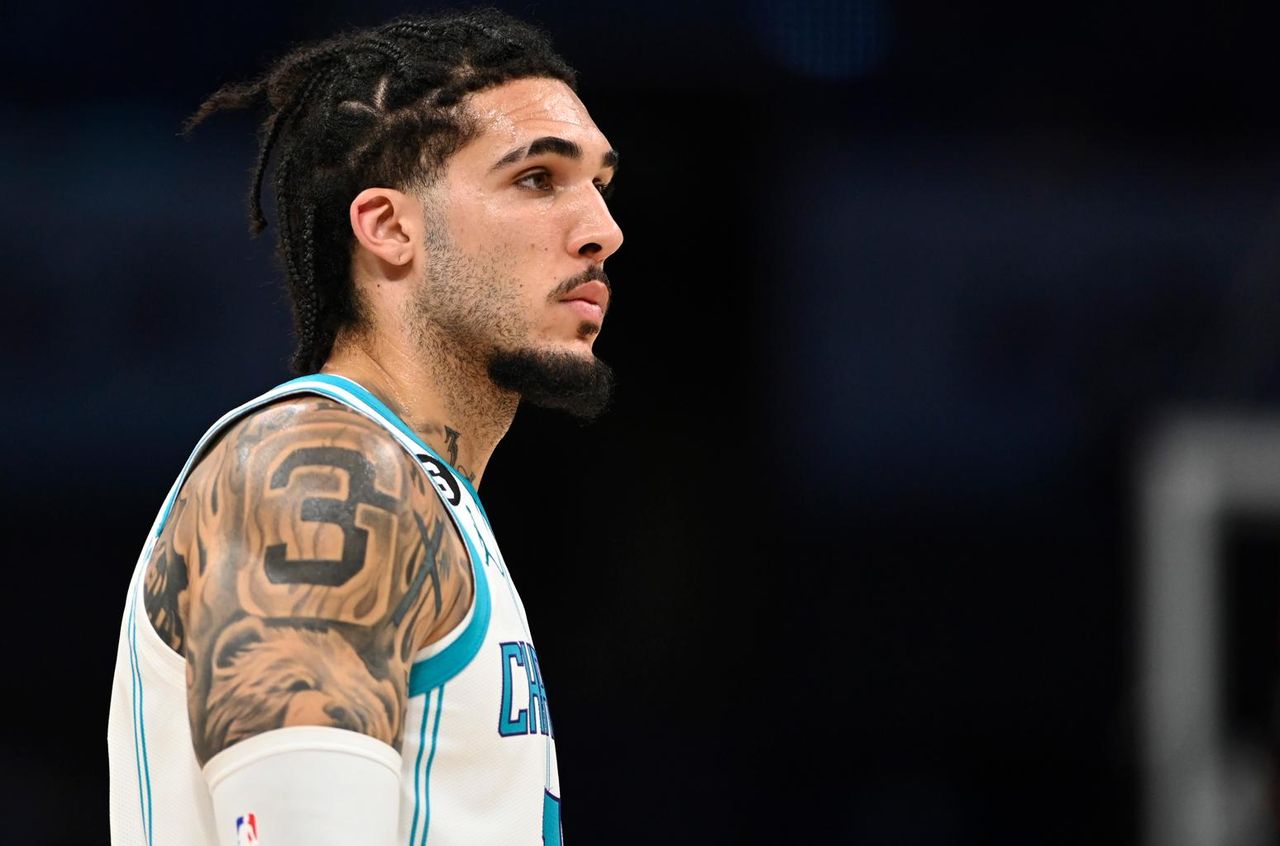 LiAngelo_Ball_e_il_suo_contratto_da_8_milioni_con_Def_Jam_f23Ii7HrTG - Confidenze24 source:billboard - LiAngelo Ball e il suo contratto da 8 milioni con Def Jam - LiAngelo Ball in campo durante una partita
