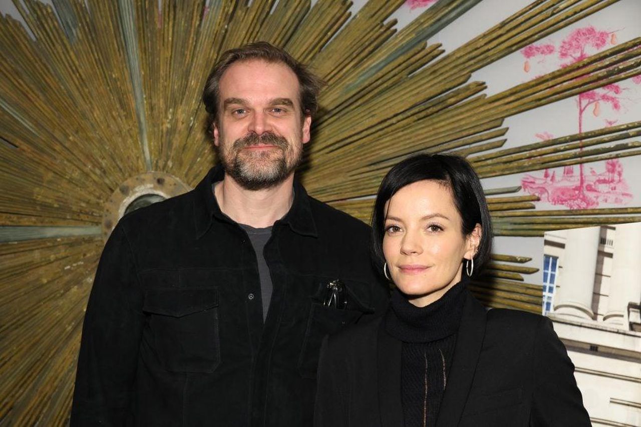 Lily_Allen_Si_Apre_sulla_Separazione_da_David_Harbour_h6Mwh4cNSl - Confidenze24 source:thehollywoodgossip - Lily Allen Si Apre sulla Separazione da David Harbour - David Harbour e Lily Allen partecipano a un evento a New York.