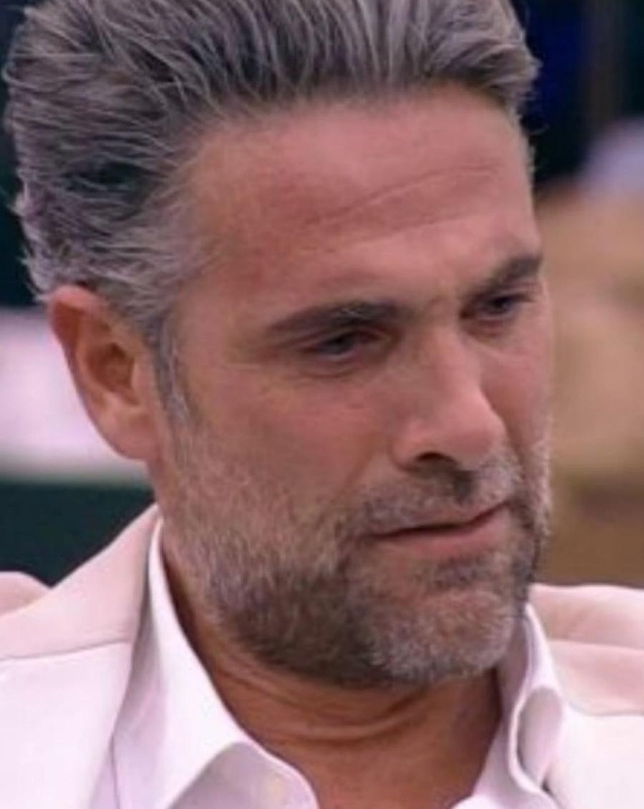 Lintervista_di_Helena_e_Jessica_nuovi_retroscena_su_Lorenzo_e_Luca_VnLCjZtqXB - Confidenze24 source:tvzap - L’intervista di Helena e Jessica: nuovi retroscena su Lorenzo e Luca - Luca Calvani al Grande fratello