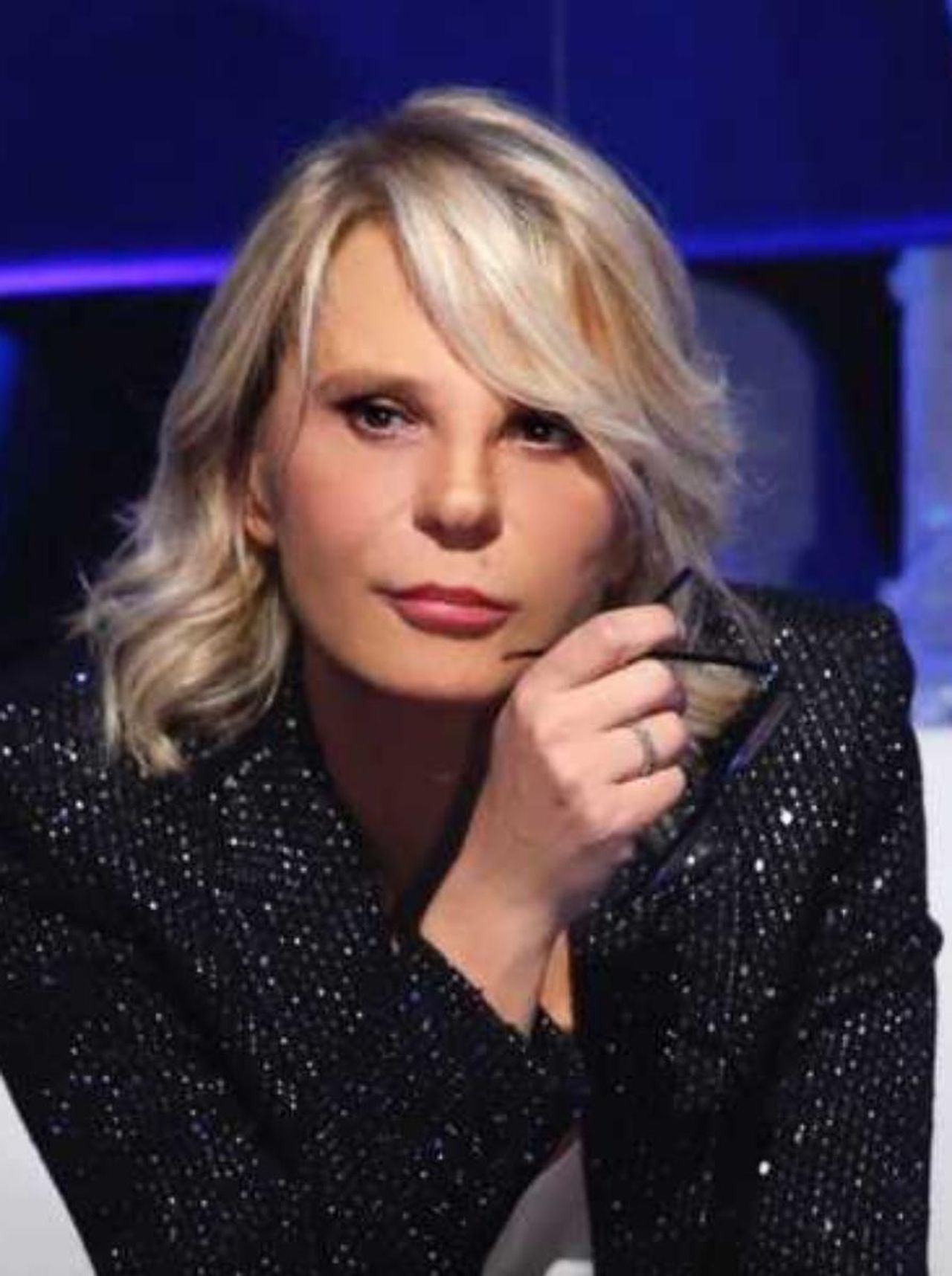 Lucia_e_la_lite_con_la_nuora_la_storia_di_un_conflitto_familiare_X4WzzuASrS - Confidenze24 source:tvzap - Lucia e la lite con la nuora: la storia di un conflitto familiare - Maria De Filippi
