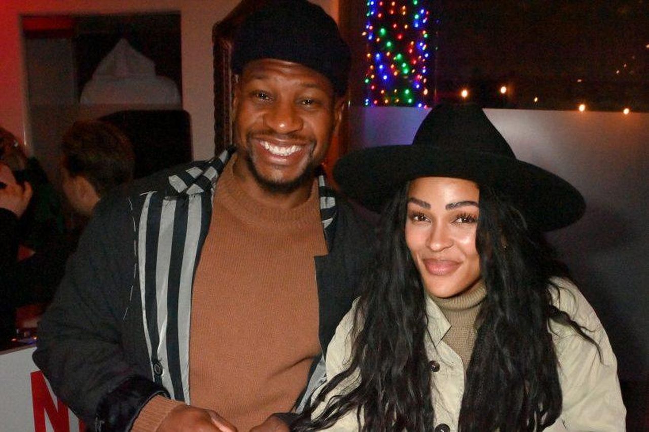 source:bossip - Meagan Good Parla del Suo Impegno con Jonathan Majors - Meagan Good e Jonathan Majors