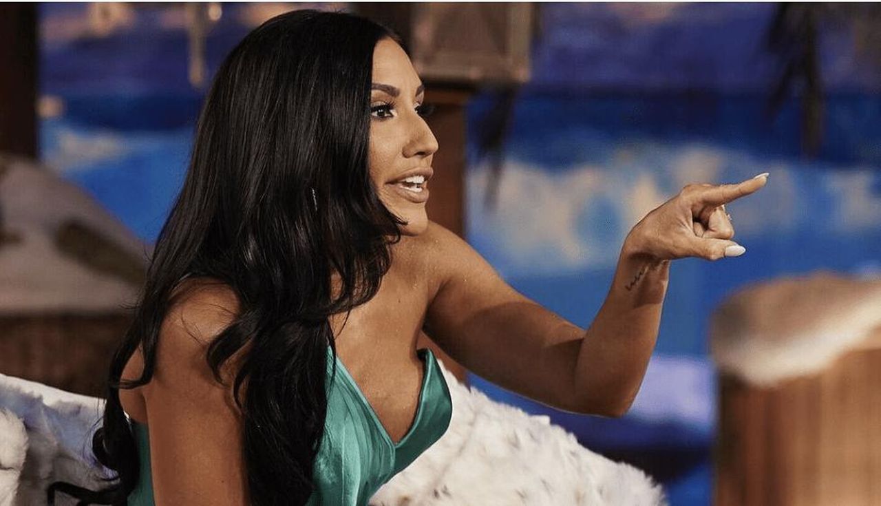 source:allabouthetea - Monica riflette sulla sua esperienza nella stagione precedente - Monica Garcia