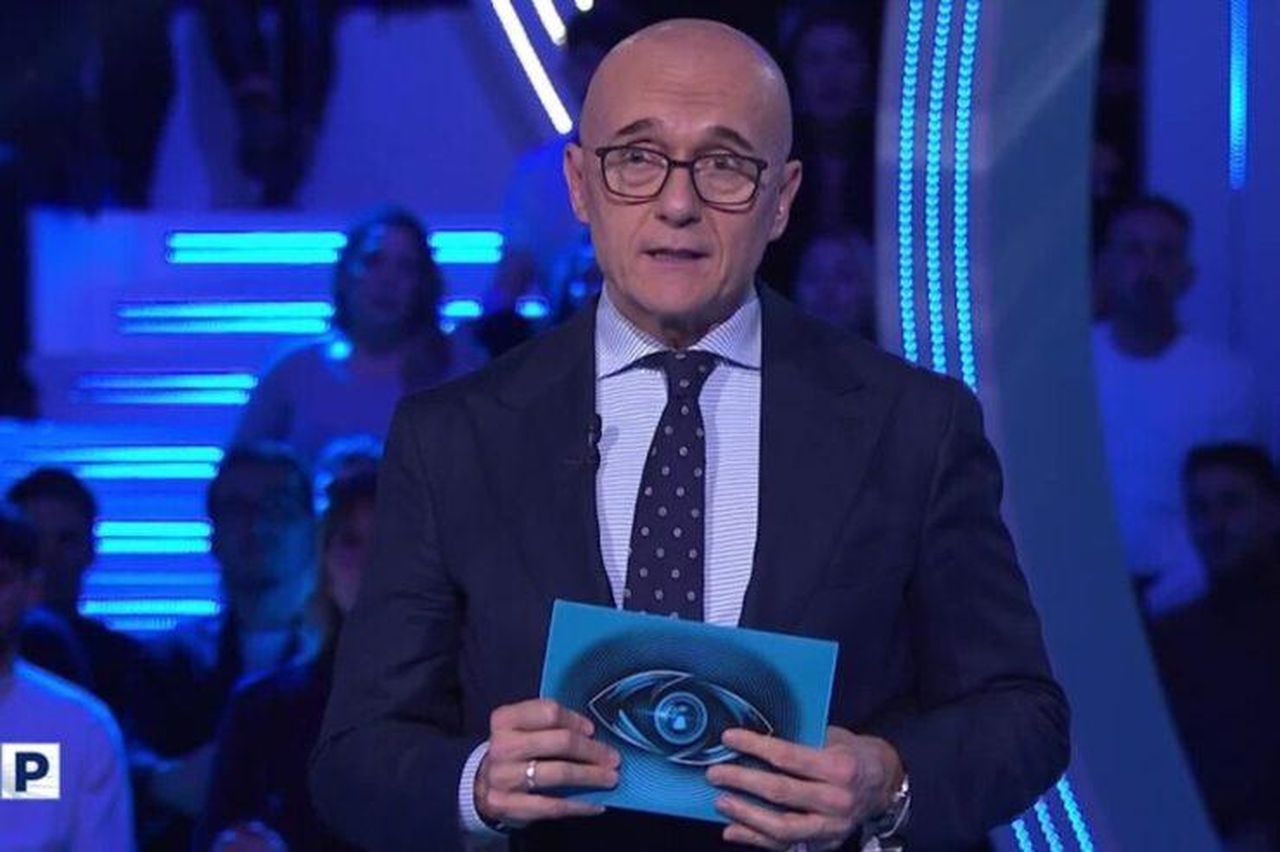 Nuovi_ripescaggi_e_provvedimenti_per_i_concorrenti_55jdCoJZhu - Confidenze24 source:controcopertina - Nuovi ripescaggi e provvedimenti per i concorrenti - Scandali e ripescaggi al Grande Fratello