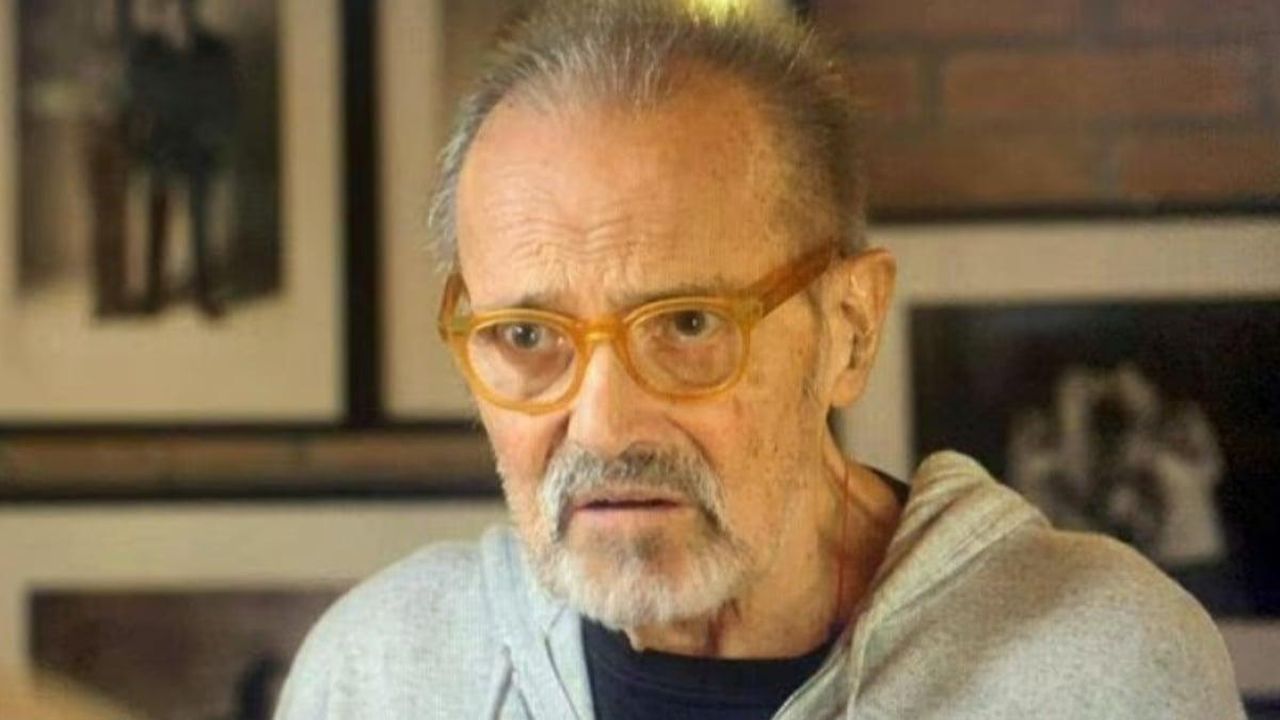 Oliviero_Toscani_ricoverato_in_gravi_condizioni_cos_successo_UHI1Z7jTV3 - Confidenze24 source:tvzap - Oliviero Toscani ricoverato in gravi condizioni: cos’è successo - Oliviero Toscani in ospedale