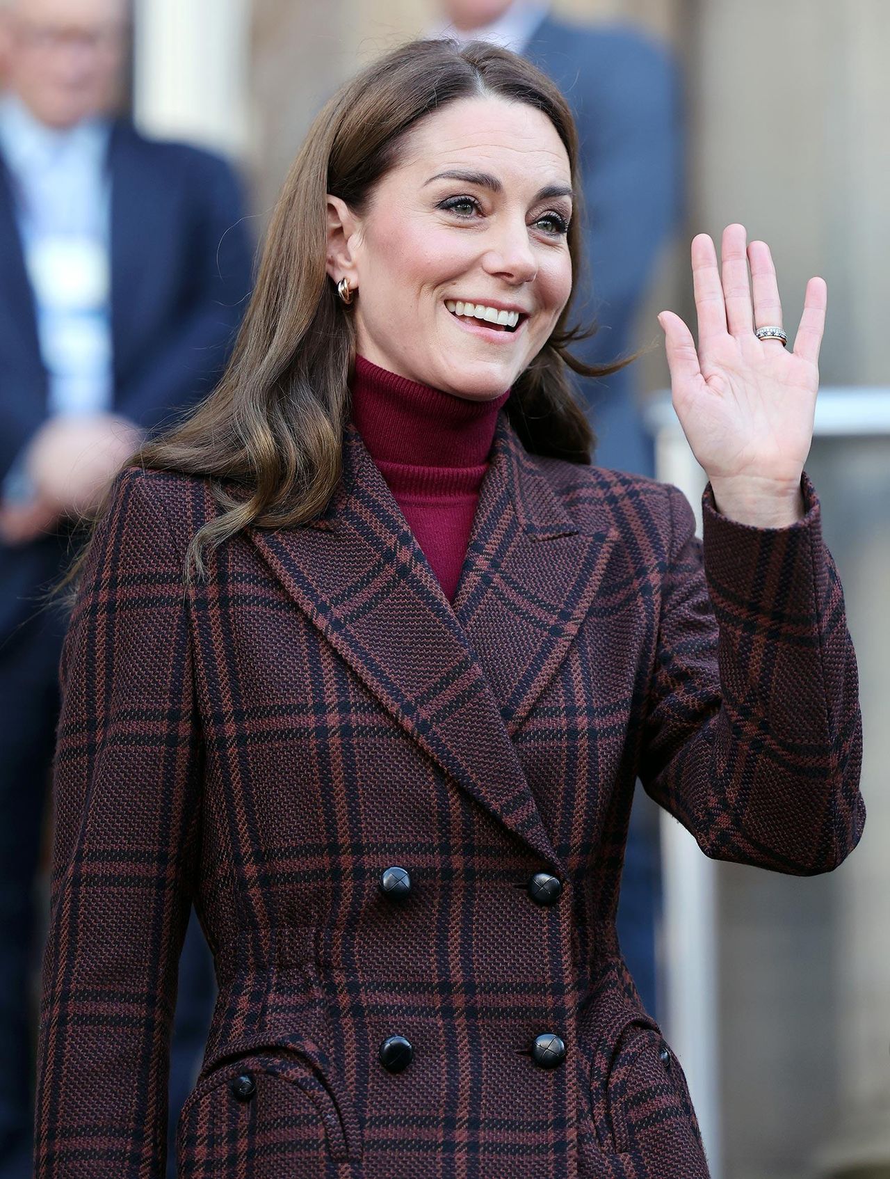 Orecchini_Cartier_Un_Tributo_a_Diana_qHsLbZrW3Y - Confidenze24 source:usmagazine - Orecchini Cartier: Un Tributo a Diana - Kate Middleton con gli orecchini Cartier
