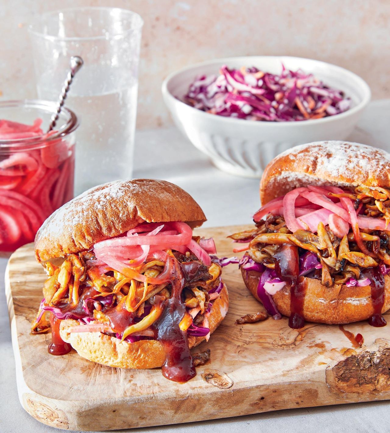 Panini_di_Funghi_BBQ_Sfilacciati_Per_2_Persone_t8O7gZwPGP - Confidenze24 source:closerweekly - Panini di Funghi BBQ Sfilacciati (Per 2 Persone) - Panini di Funghi BBQ Sfilacciati