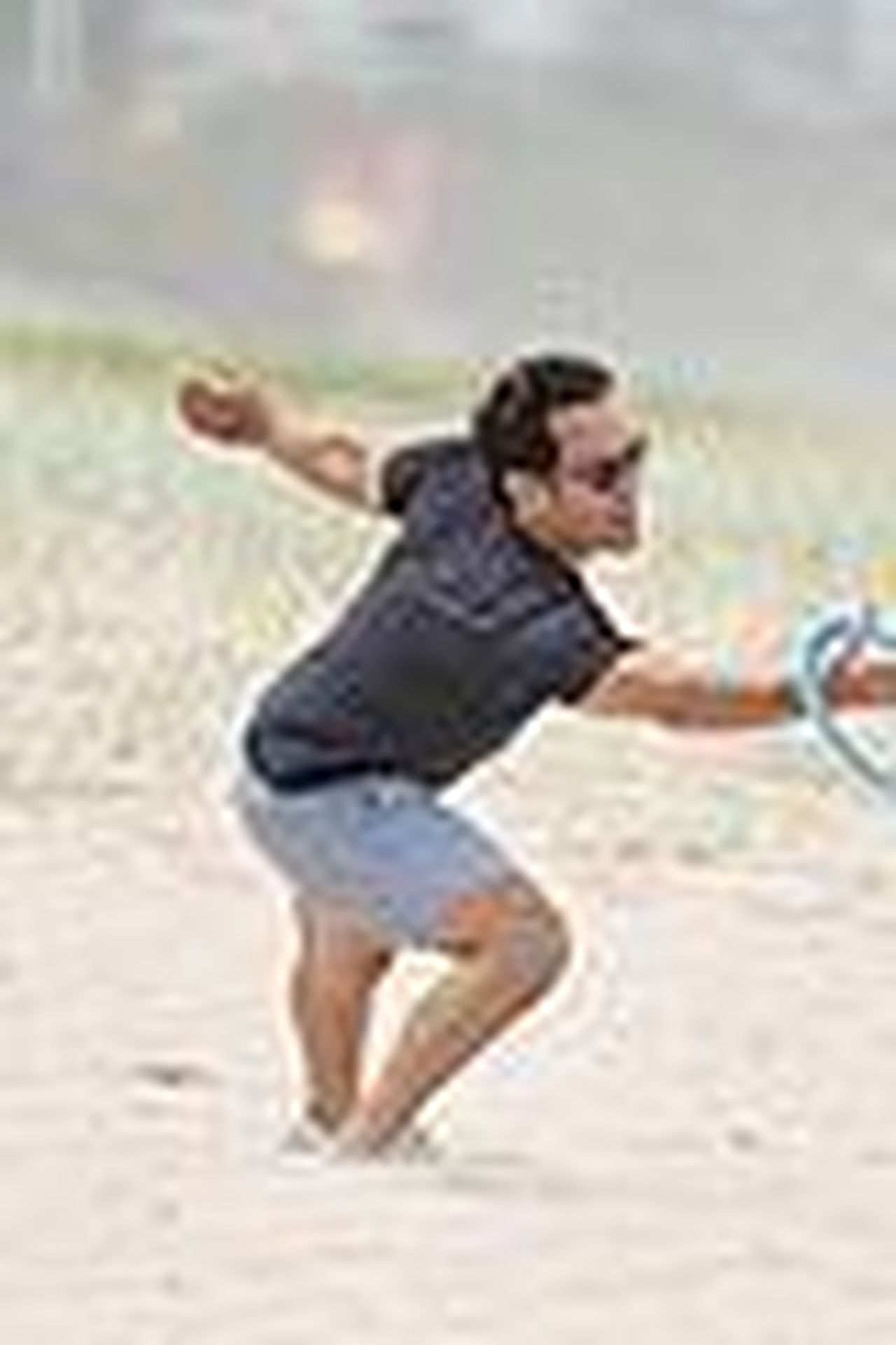 Paul_Rudd_in_spiaggia_con_i_suoi_amici_L2eJV5uWXI - Confidenze24 source:justjared - Paul Rudd in spiaggia con i suoi amici - Paul Rudd in spiaggia 04