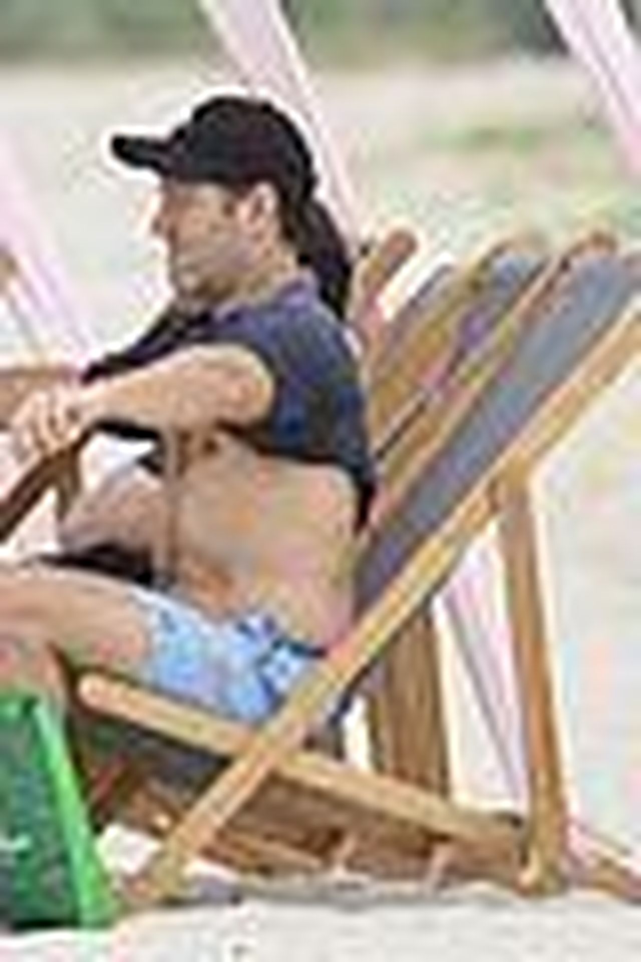 Paul_Rudd_in_spiaggia_con_i_suoi_amici_TR8UFCiPZX - Confidenze24 source:justjared - Paul Rudd in spiaggia con i suoi amici - Paul Rudd in spiaggia 10
