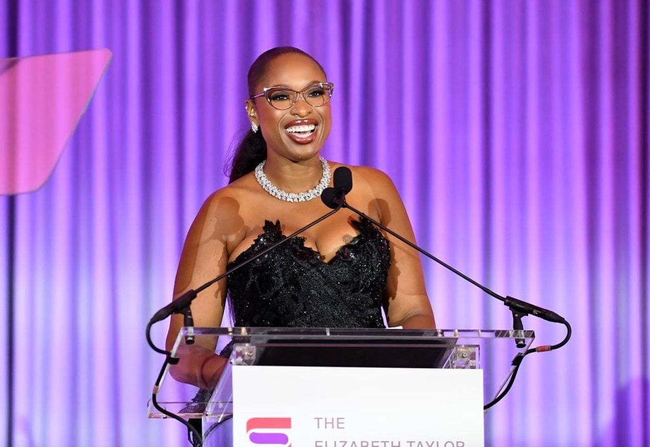 Perch_i_fan_pensano_che_Jennifer_Hudson_sia_incinta_CjAsVhQ35V - Confidenze24 source:thehollywoodgossip - Perché i fan pensano che Jennifer Hudson sia incinta? - Jennifer Hudson il 26 settembre 2024.