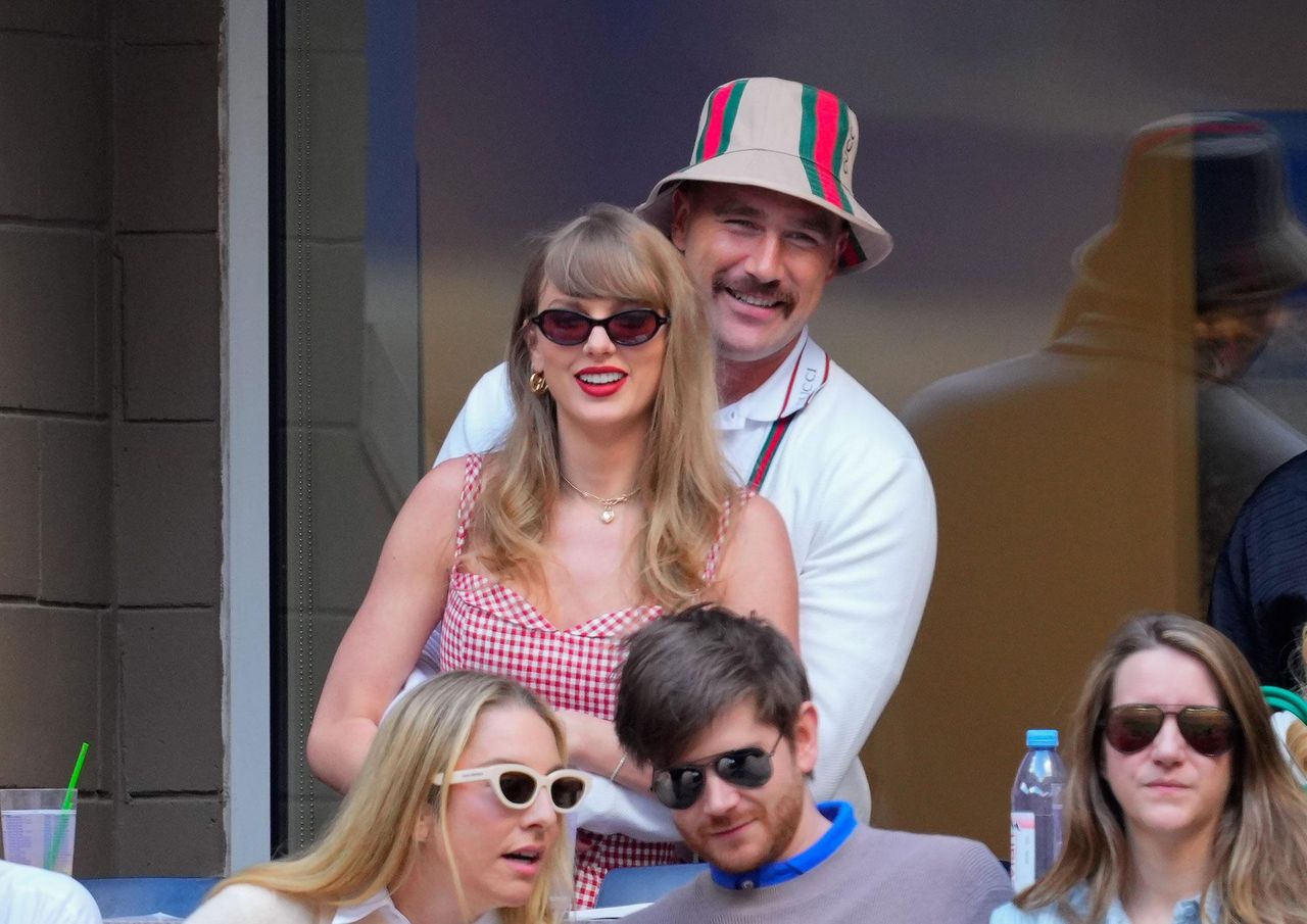 Previsioni_sul_Futuro_della_Coppia_4sOqG9271k - Confidenze24 source:usmagazine - Previsioni sul Futuro della Coppia - Taylor Swift e Travis Kelce