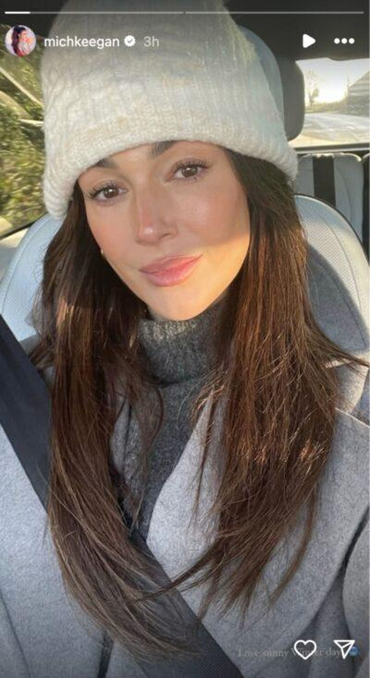 Reazioni_dei_fan_allo_stile_di_maternit_di_Michelle_JVQIOOgpfe - Confidenze24 source:entertainmentdaily - Reazioni dei fan allo stile di maternità di Michelle - Selfie di Michelle Keegan