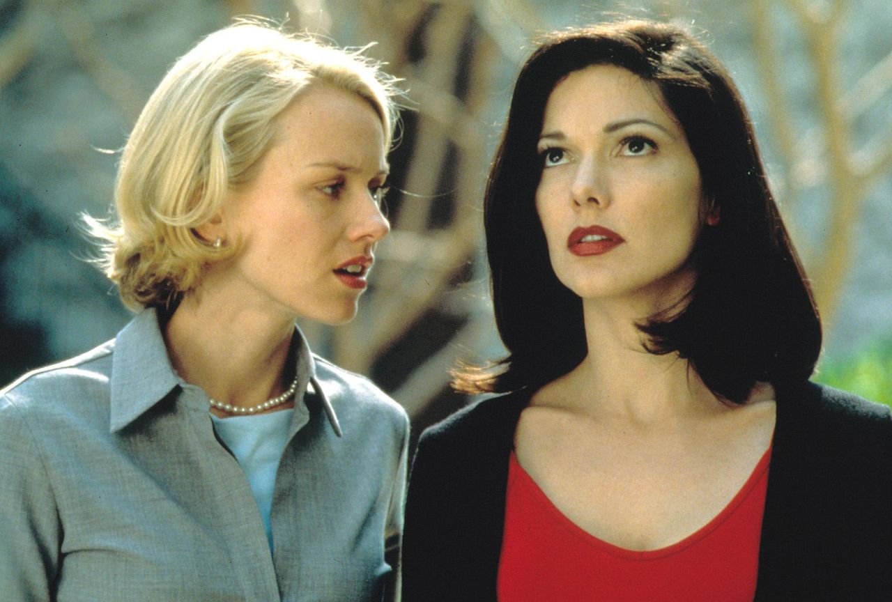 Ricordi_di_unamicizia_speciale_S9kEO7IsUF - Confidenze24 source:usmagazine - Ricordi di un'amicizia speciale - Naomi Watts e Laura Elena Harring in ‘Mulholland Drive’