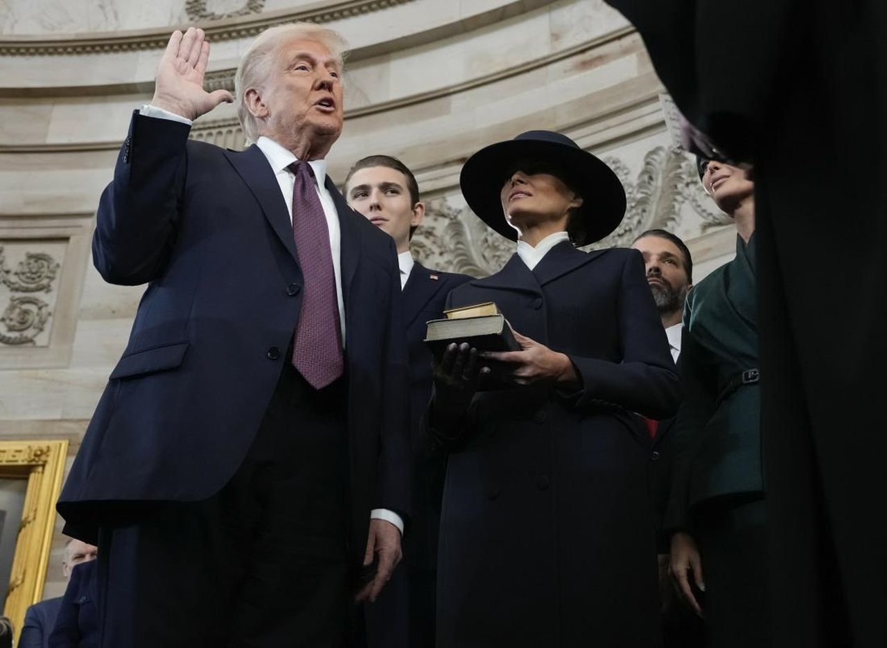 Riflessioni_personali_sullevento_fvcwwvVtAi - Confidenze24 source:celebitchy - Riflessioni personali sull'evento - Riflessioni sull'inaugurazione di Trump