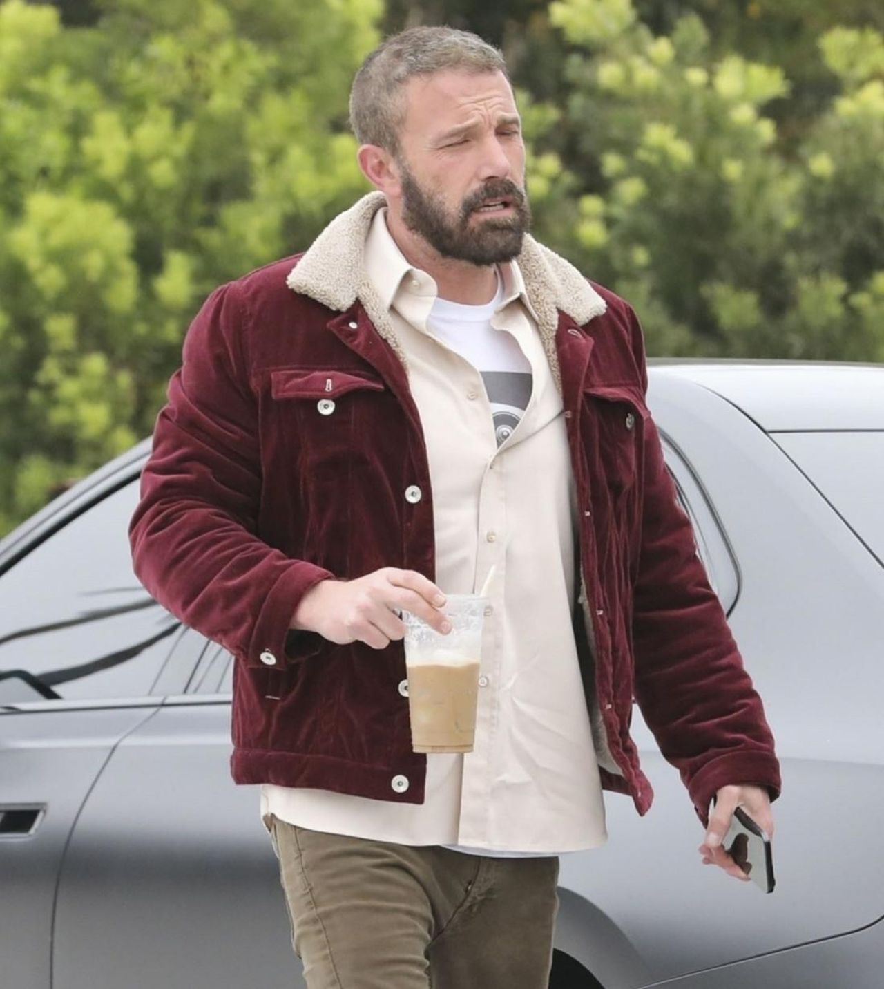 Riflessioni_su_una_perdita_devastante_PSHKbBlI1Z - Confidenze24 source:celebitchy - Riflessioni su una perdita devastante - Ben Affleck in riflessione