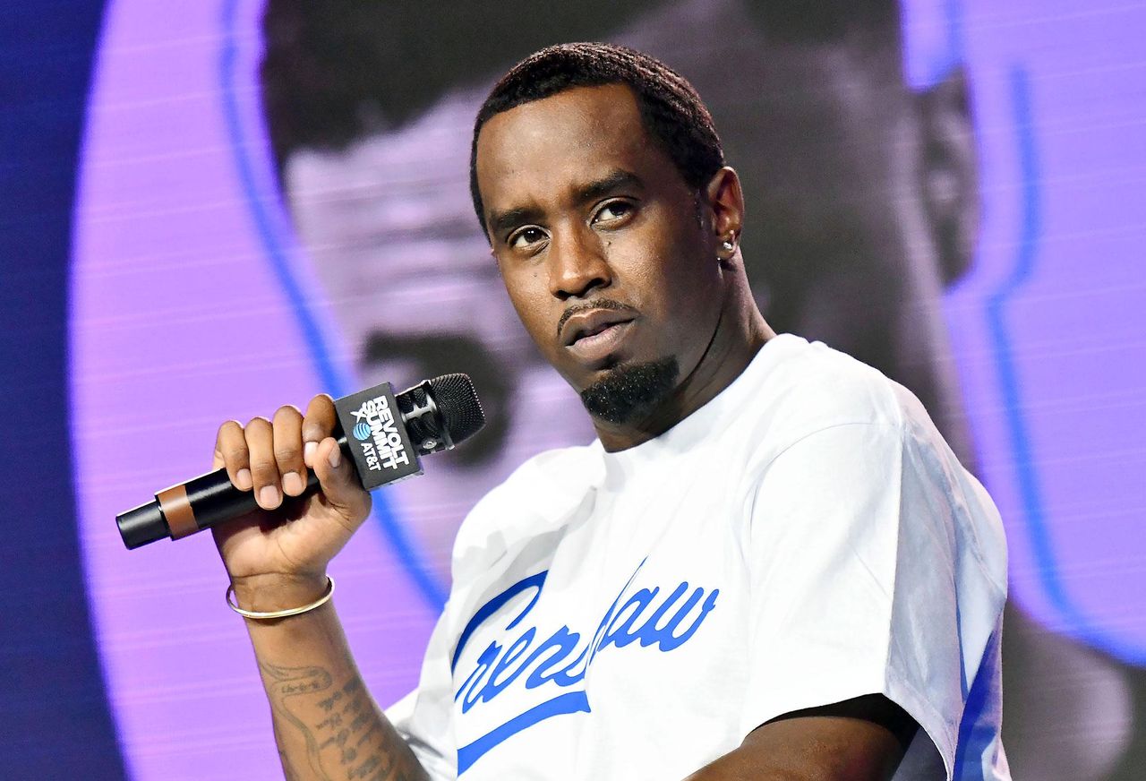 Rivelazioni_esplosive_sul_docufilm_di_Diddy_gLFfjwWzDU - Confidenze24 source:usmagazine - Rivelazioni esplosive sul docu-film di Diddy - Il trailer del docu-film su Diddy